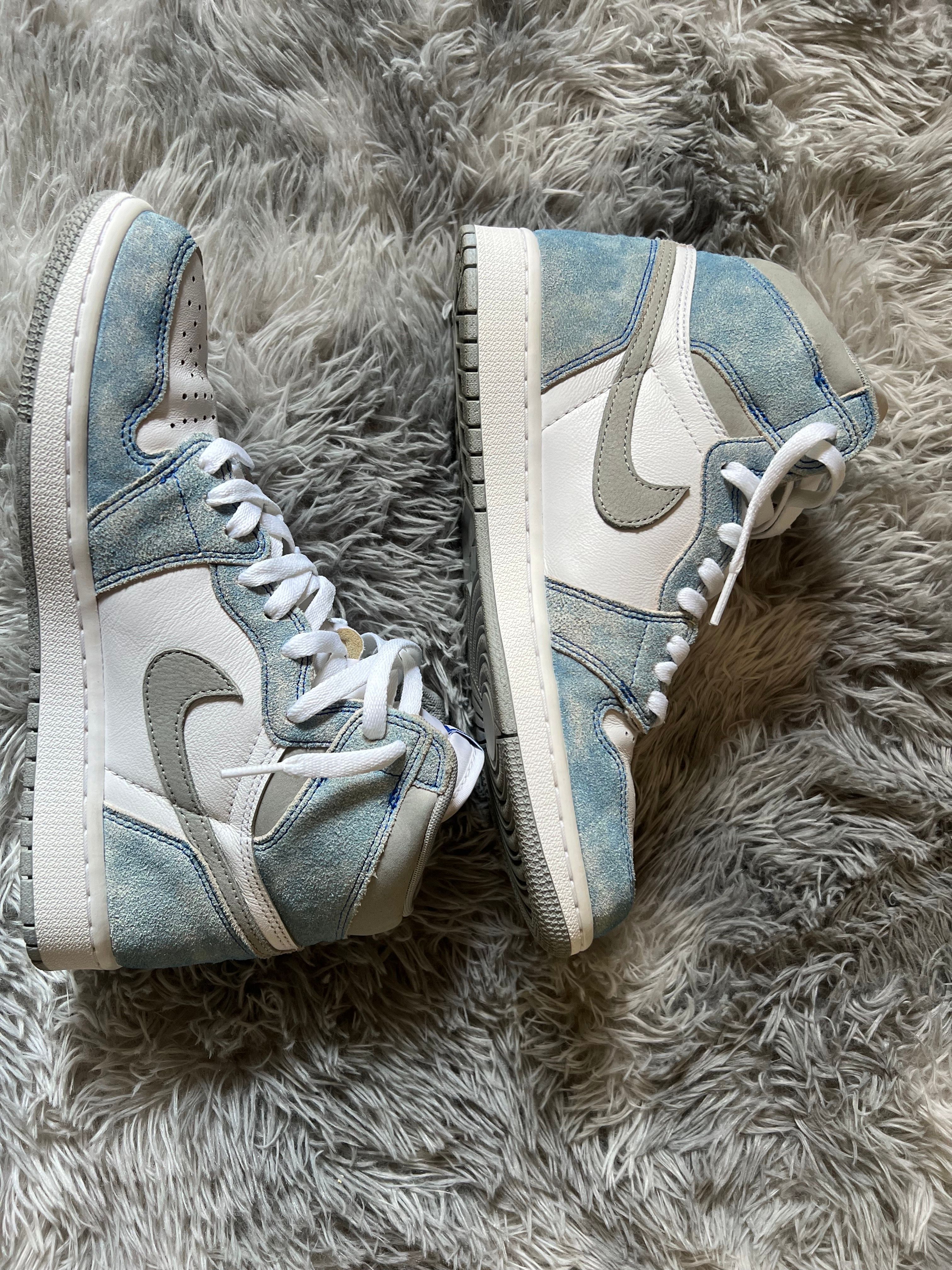 Nike Air Jordan 1 High OG "Hyper Royal"