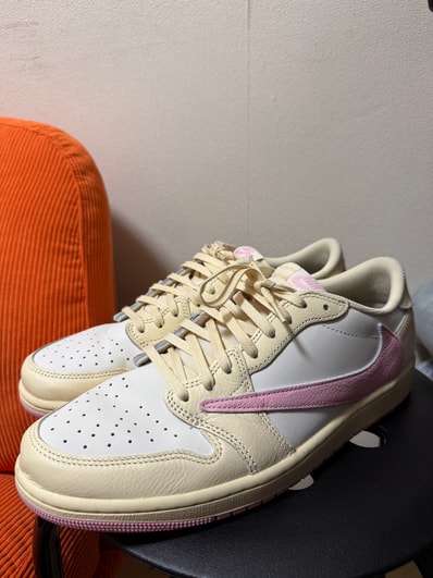 Travis Scott × Nike Air Jordan 1 Retro Low OG "Muslin/Shy Pink"