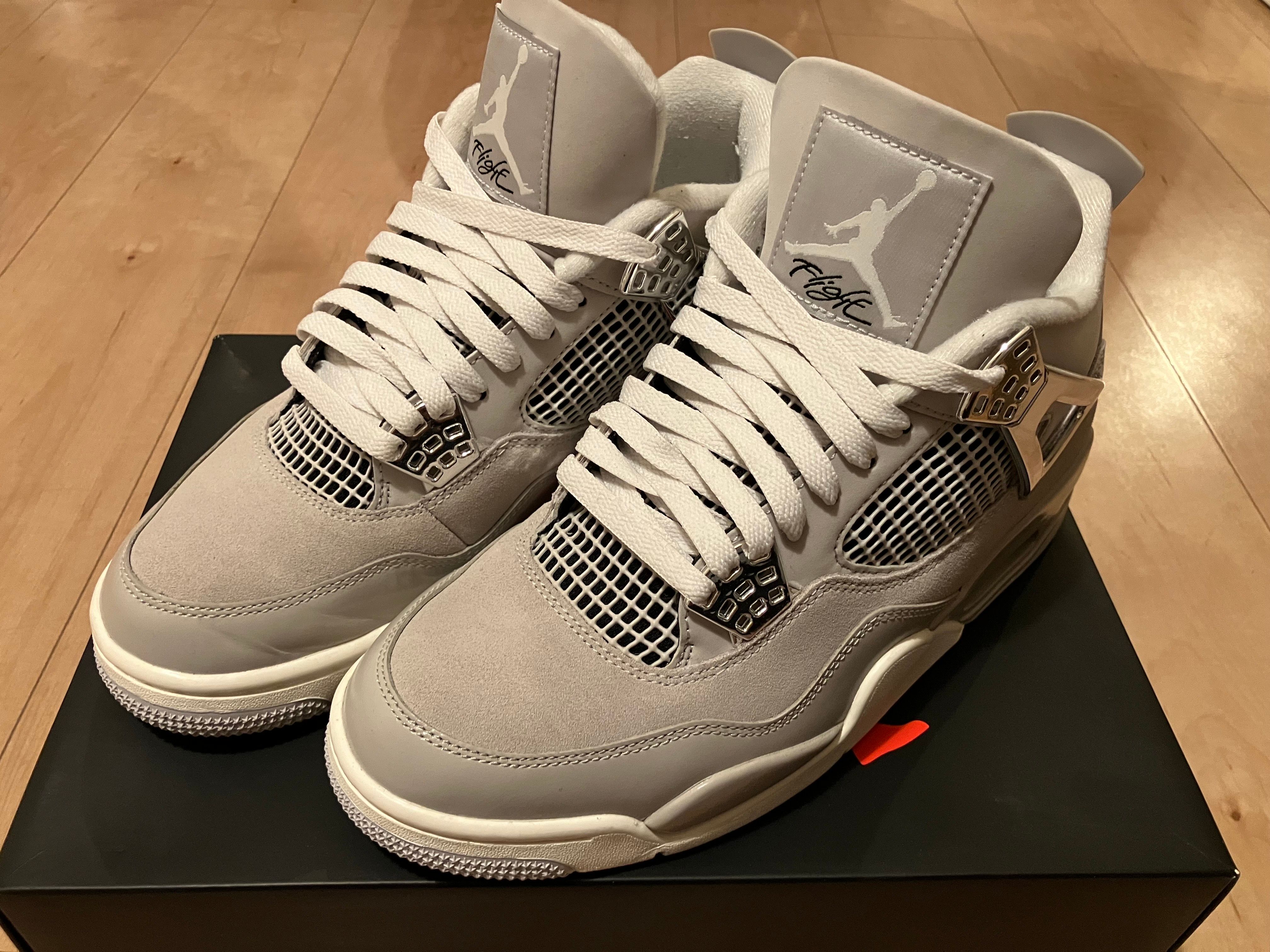 Nike Women's Air Jordan 4 Retro "Frozen Moments"