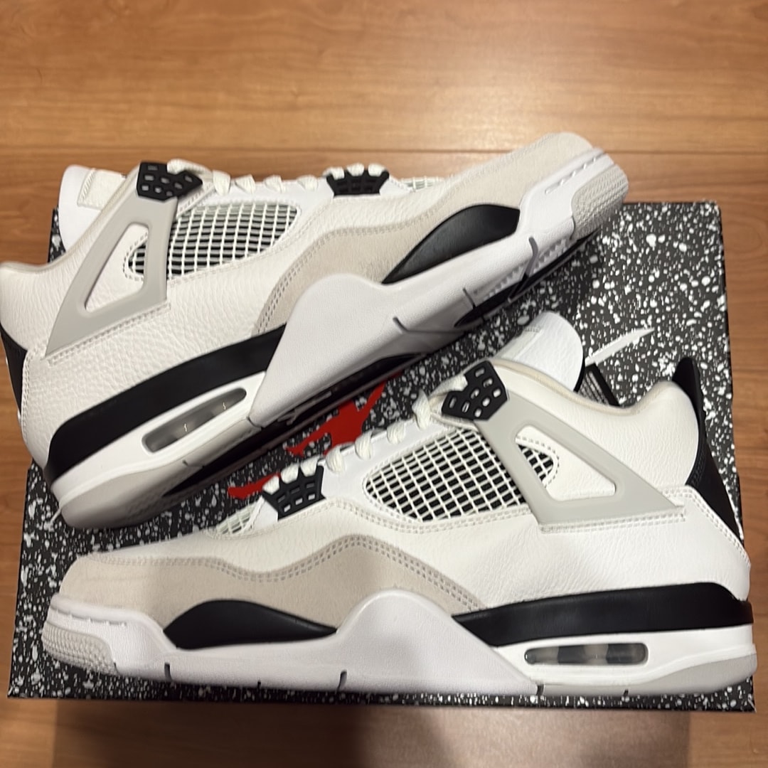 Nike Air Jordan 4 "Military Black"