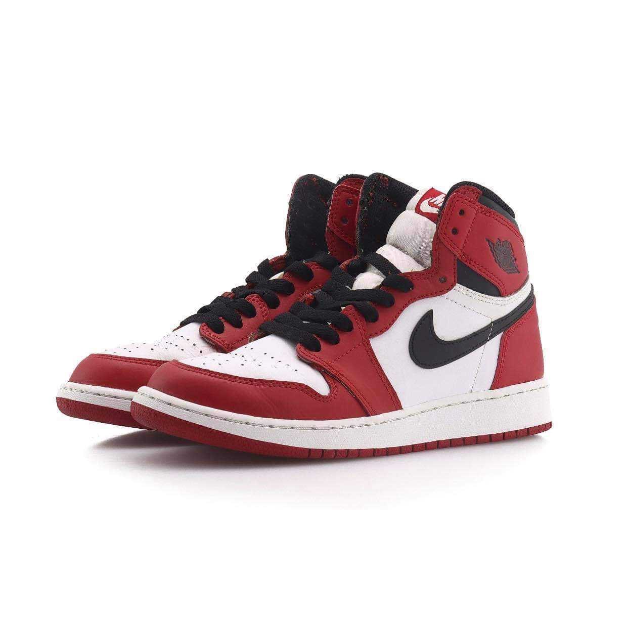 Nike Air Jordan 1 Retro Chicago 15 を買うならスニーカーダンク