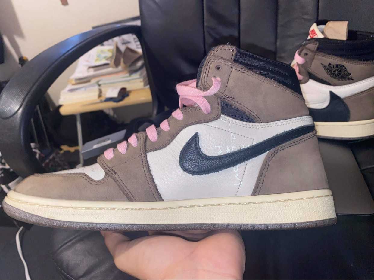 Travis Scott × Nike Air Jordan 1 Retro High OG TS SP "Sail/Dark Mocha"