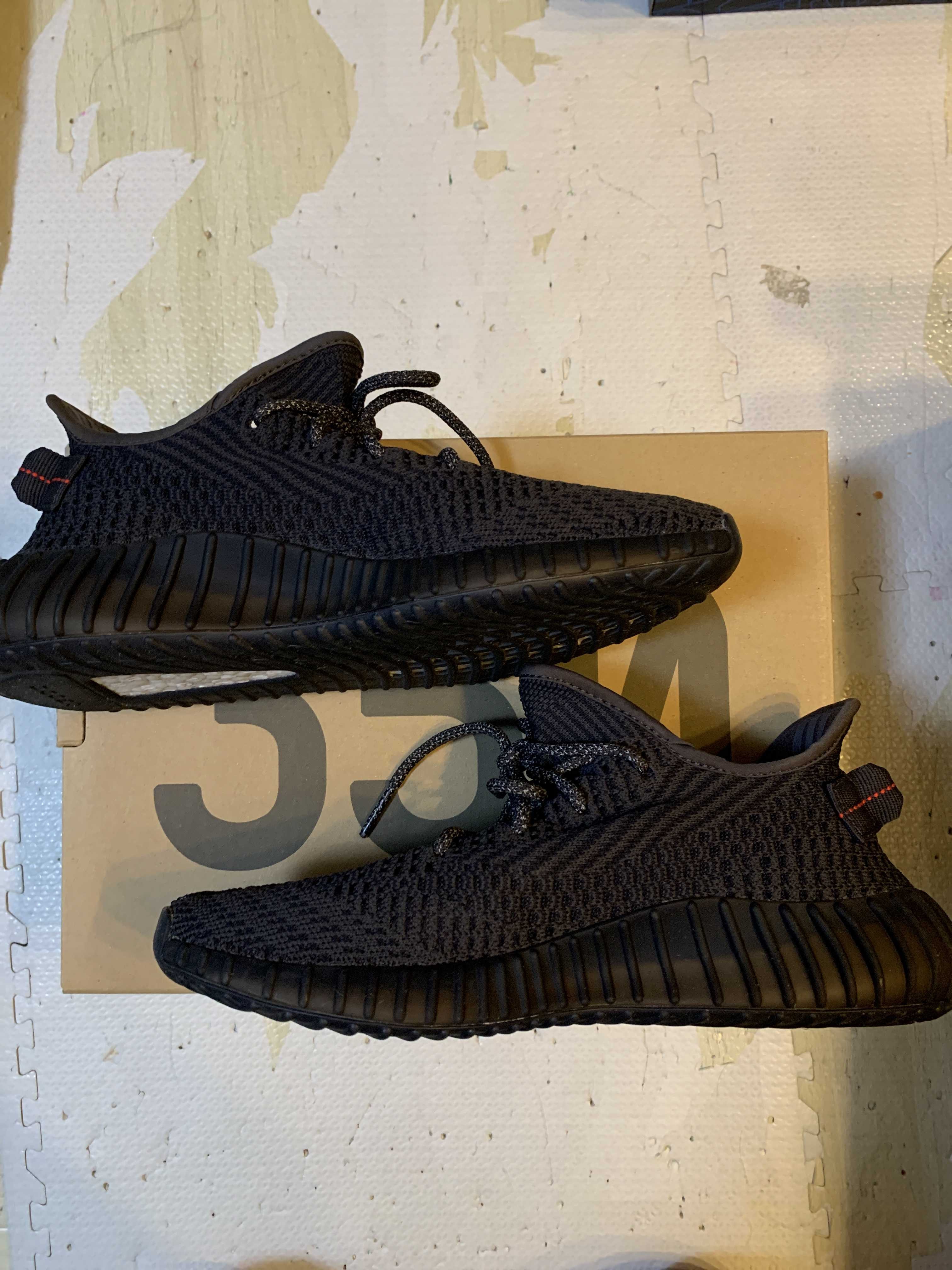 adidas YEEZY Boost 350 V2 "Black"