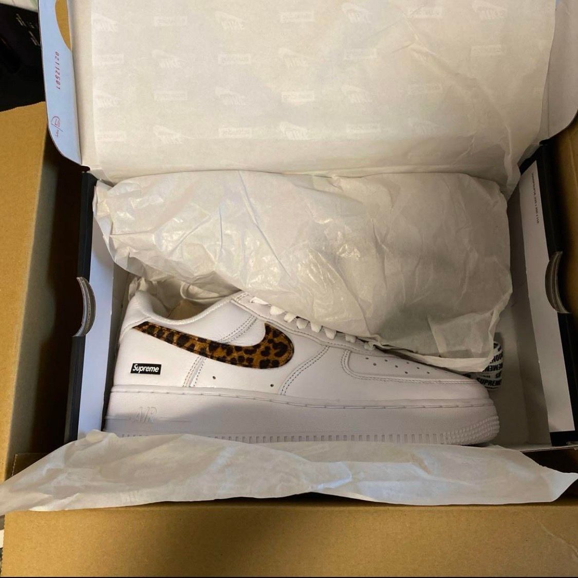 GOODENOUGH × Supreme × Nike Air Force 1 Low "White/Leopard" (25SS Week15)