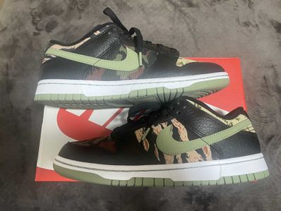 NIKE DUNK LOW SE "BLACK MULTI CAMO"