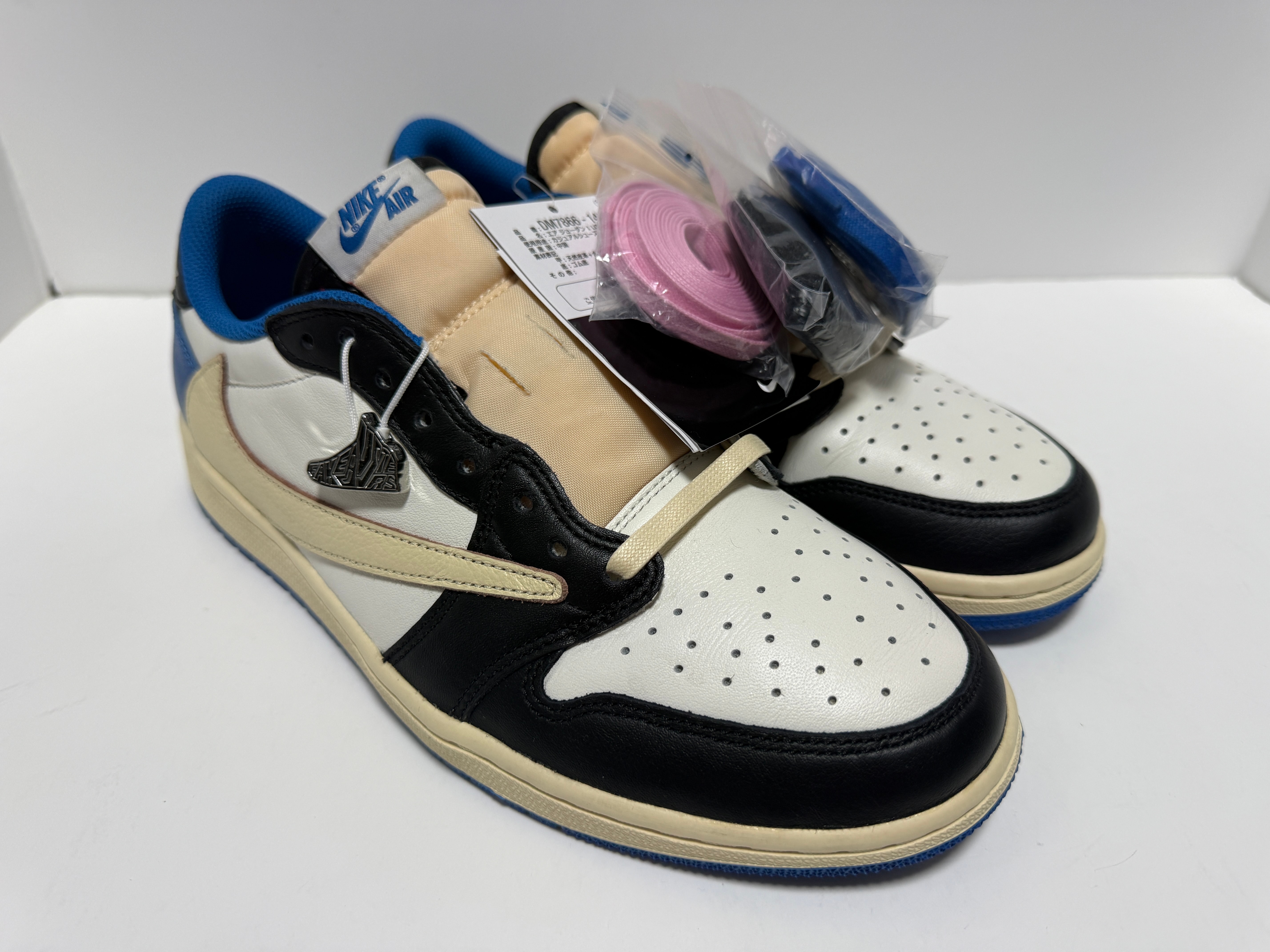 Travis Scott × fragment design × Nike Air Jordan 1 Low OG SP "Military Blue"