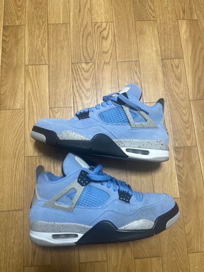 Nike Air Jordan 4 "University Blue"