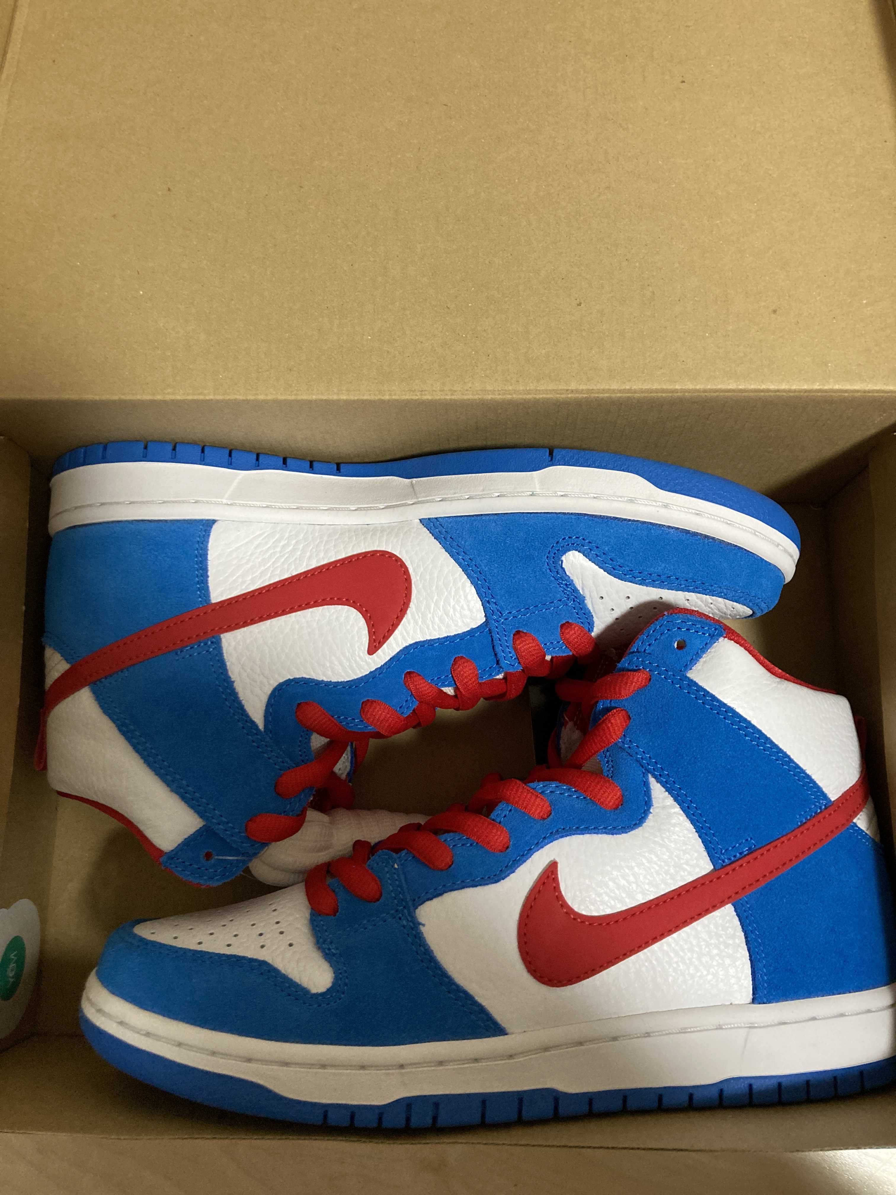 Nike SB Dunk High "Doraemon"