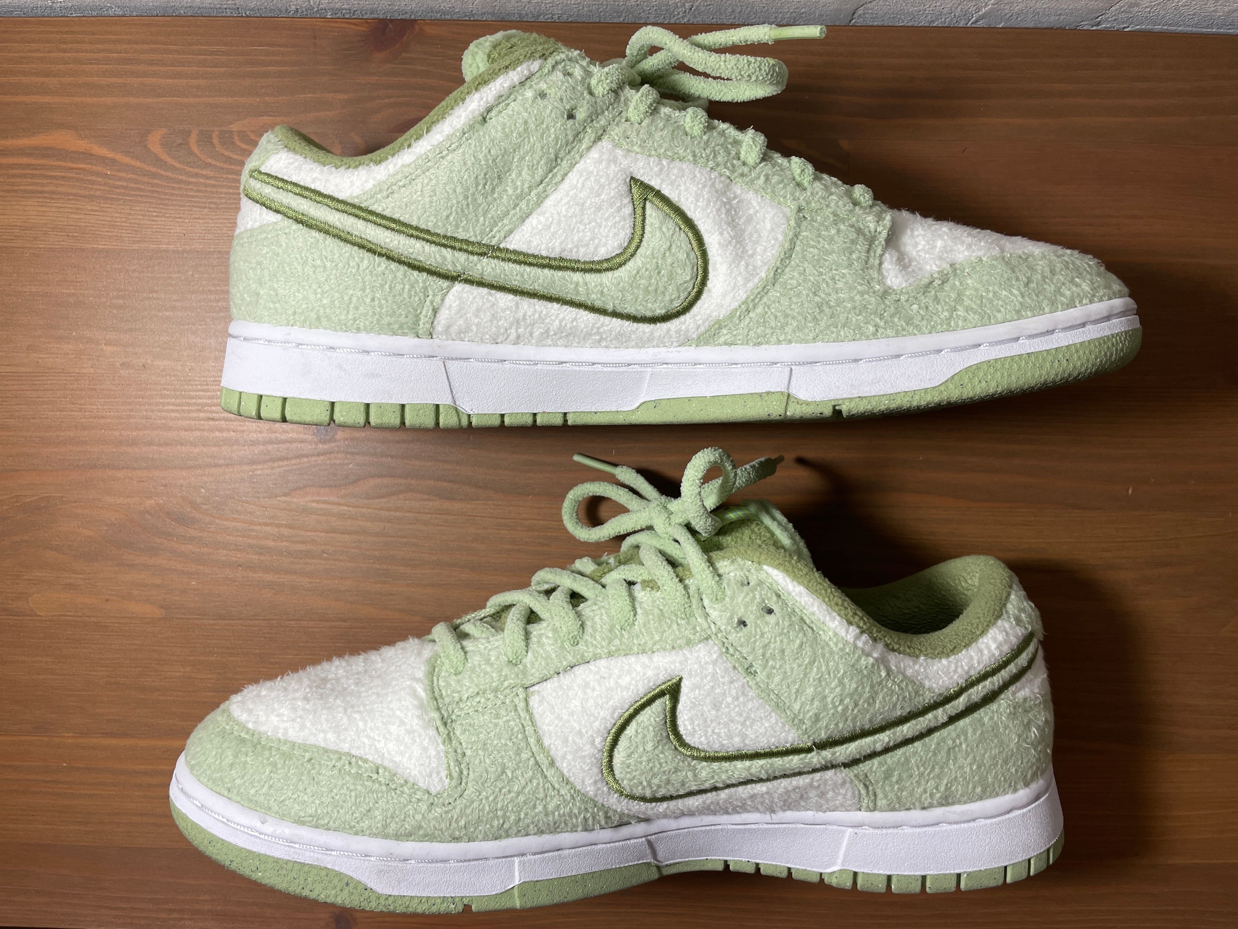 Nike Women's Dunk Low SE "Honeydew"