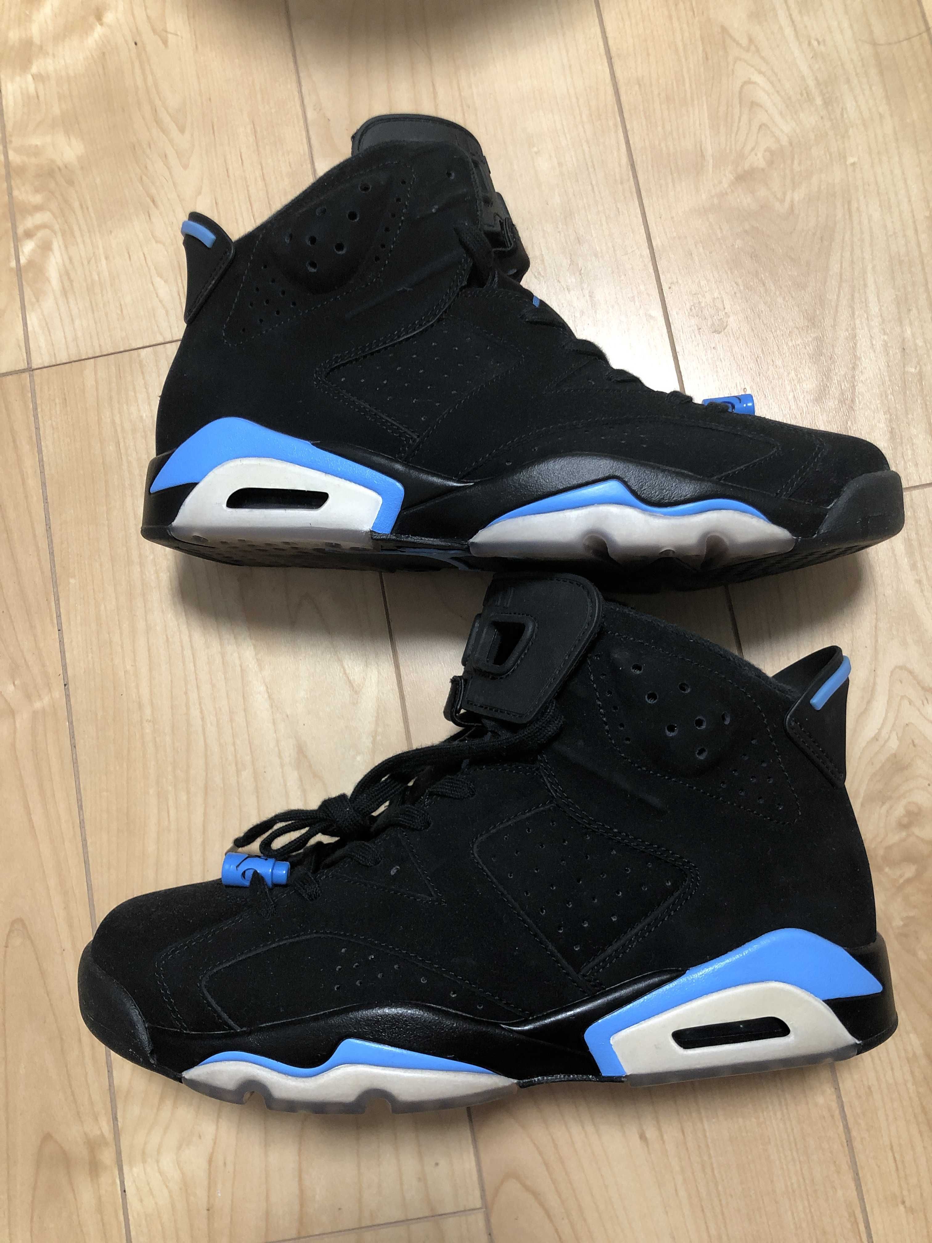 NIKE AIR JORDAN 6 RETRO "UNC"