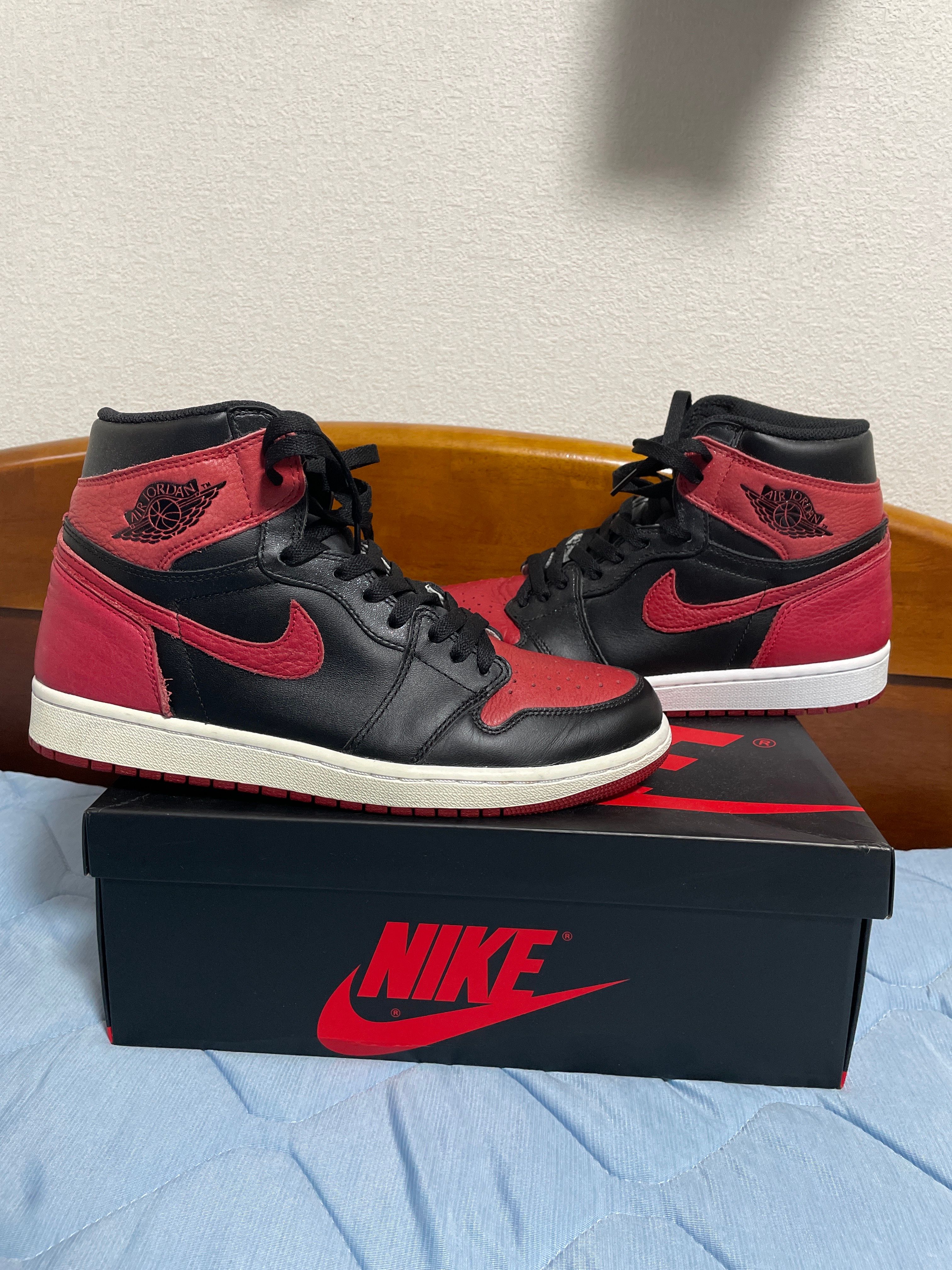 Nike Air Jordan 1 Retro High OG "Bred/Banned" (2016)