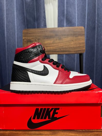 Nike Women's Air Jordan 1 High OG "Satin Red"