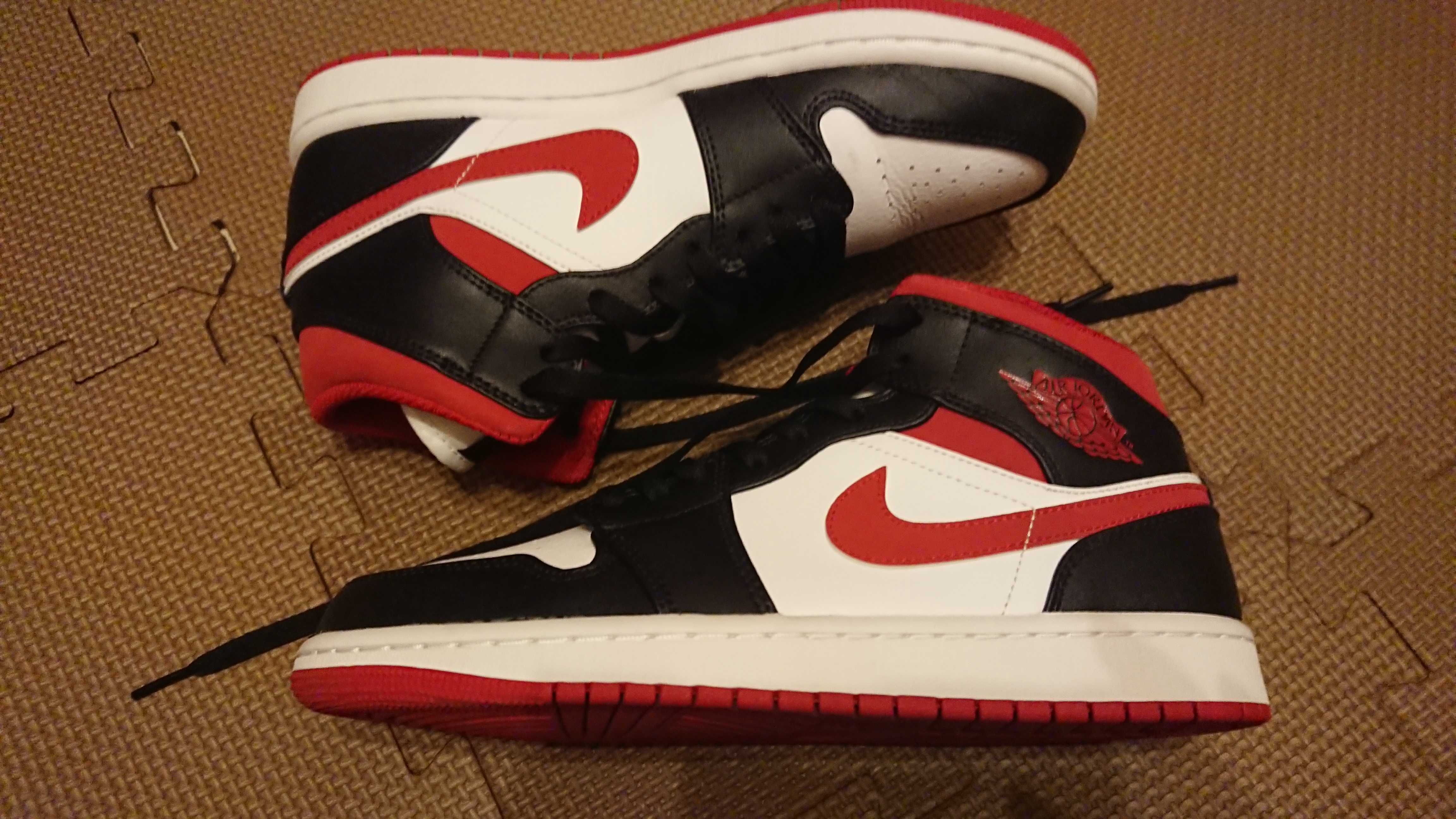 Nike Air Jordan 1 Mid "White/Gym Red Black"