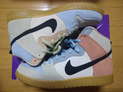 Nike SB Dunk High "Easter Spectrum"