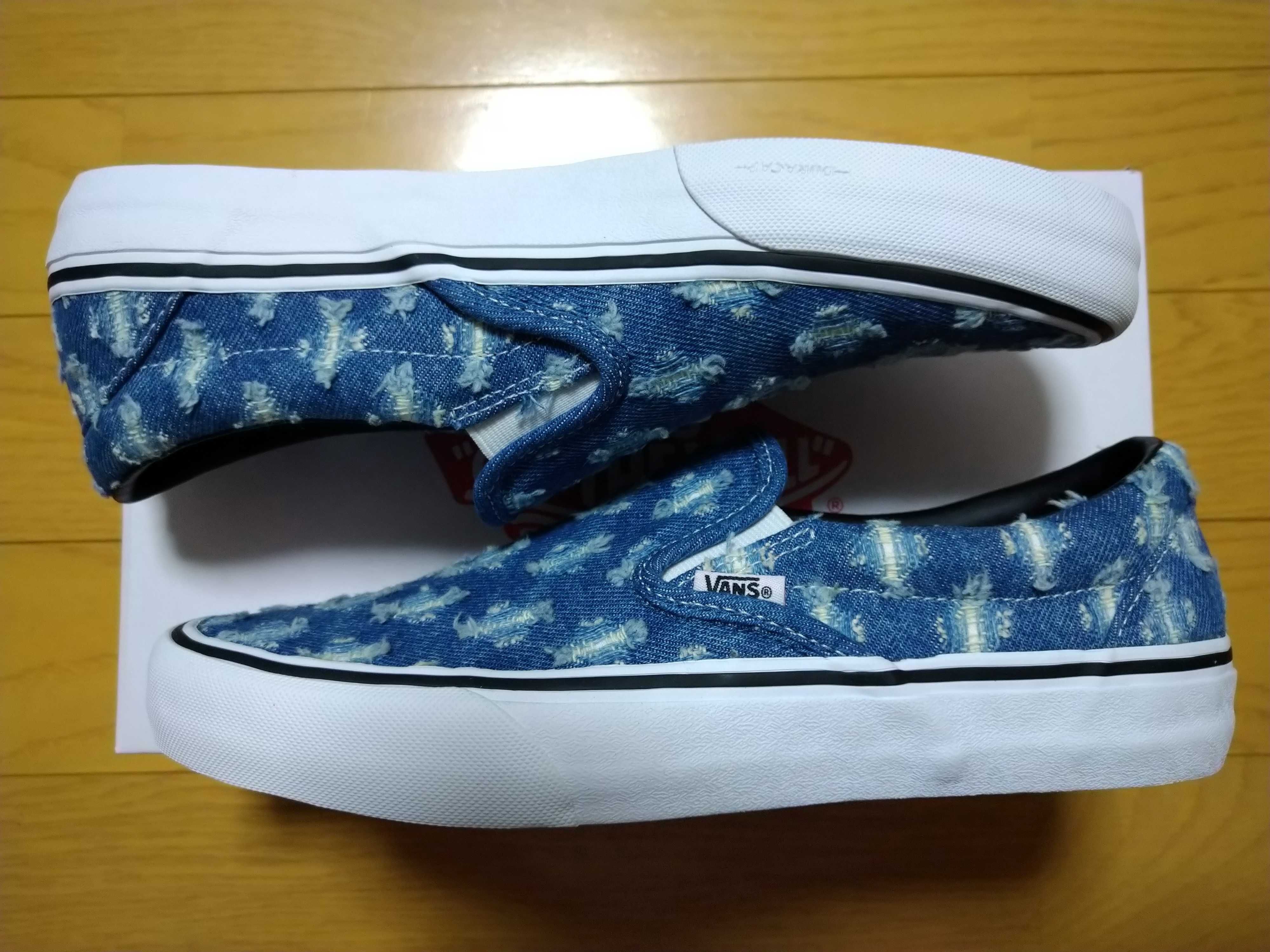 Supreme × Vans Slip-On Hole Punch Denim "Blue"