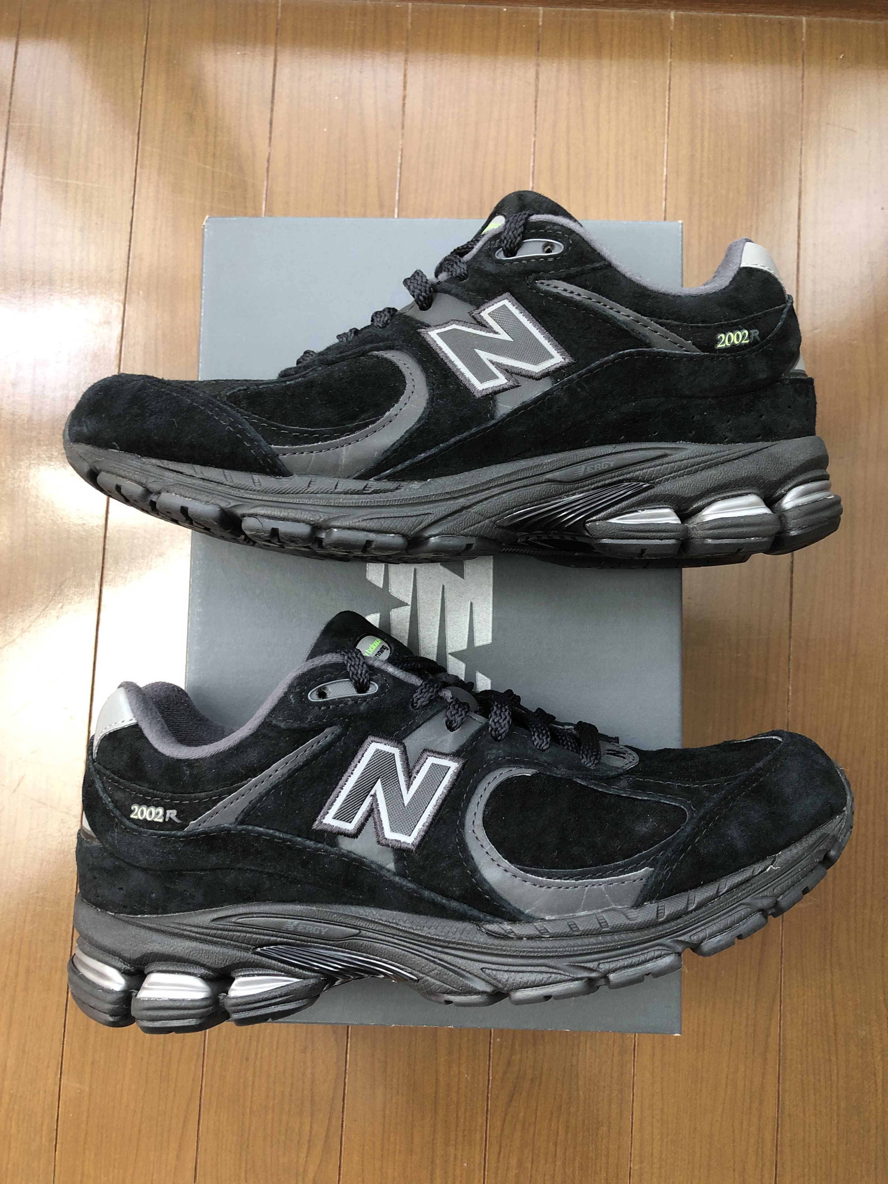 New Balance 2002R "Black"
