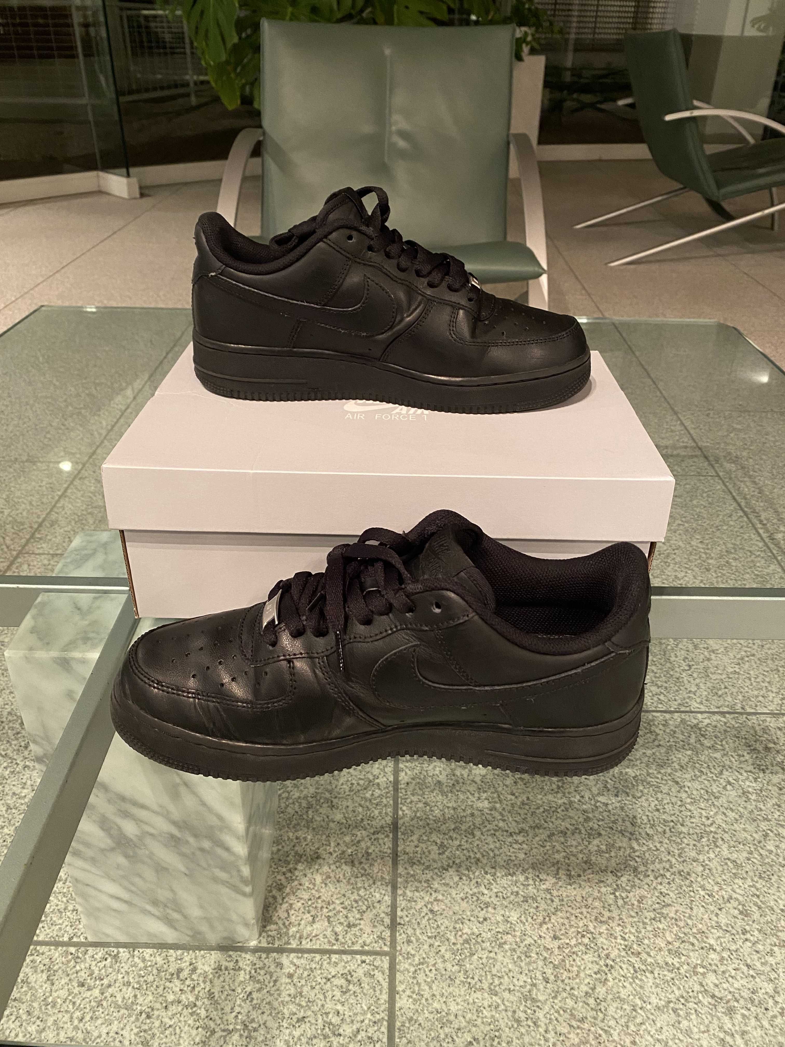 Nike Air Force 1 Low '07 "Black/Black"