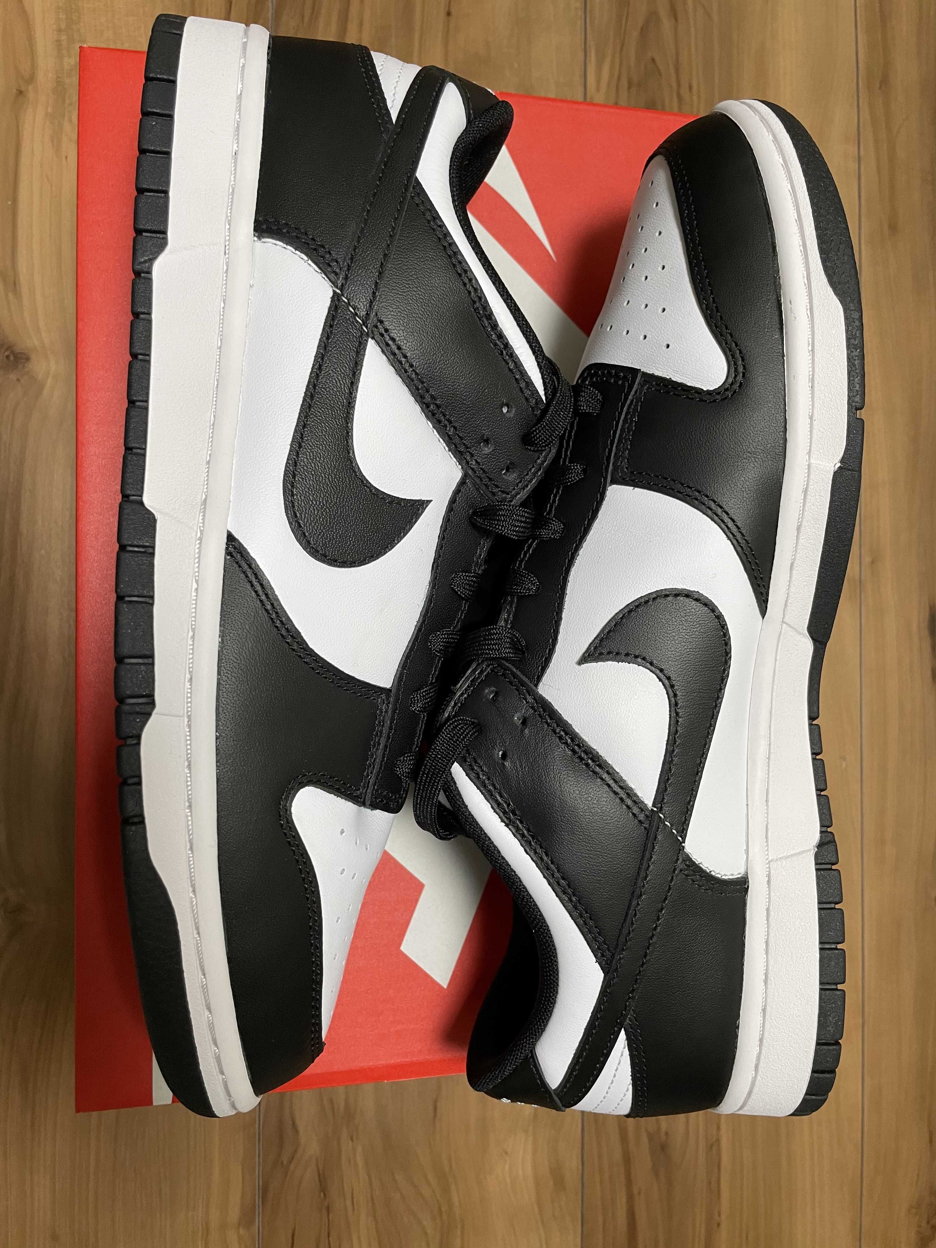 Nike Dunk Low Retro "Panda/White/Black"