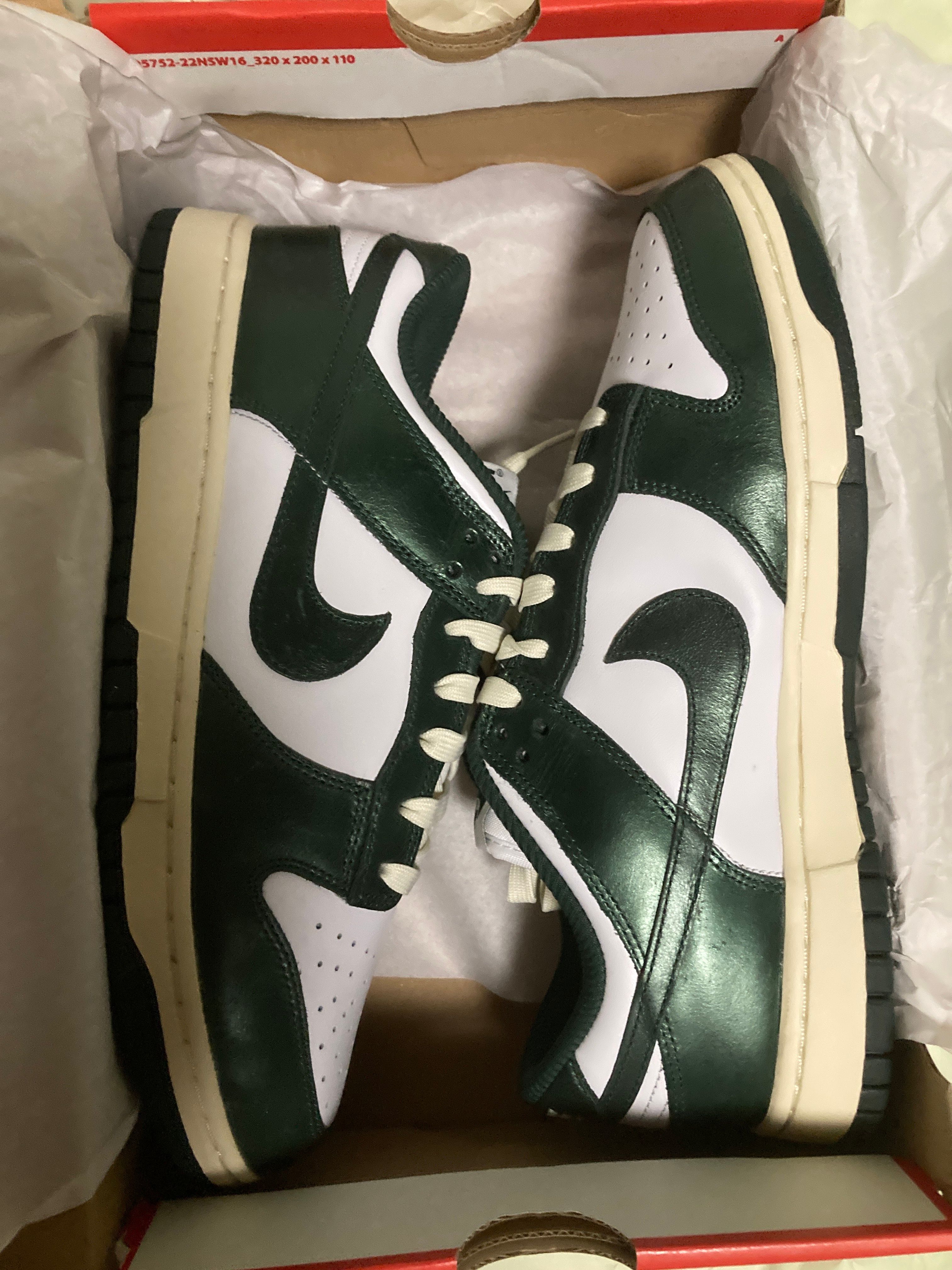 Nike Women's Dunk Low "Vintage Green"