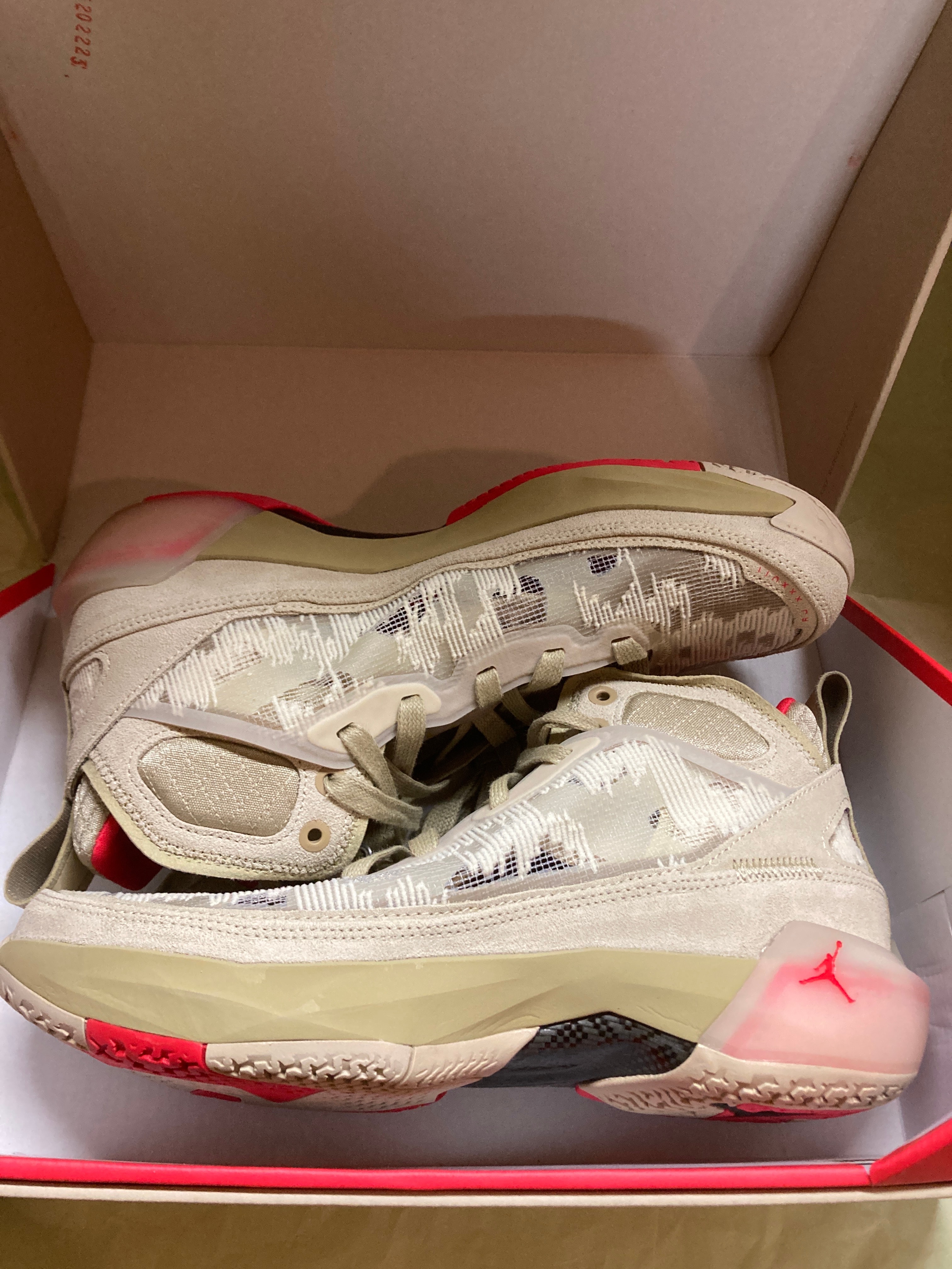 Nike Air Jordan 37 PRM "Rattan/Lime Stone"