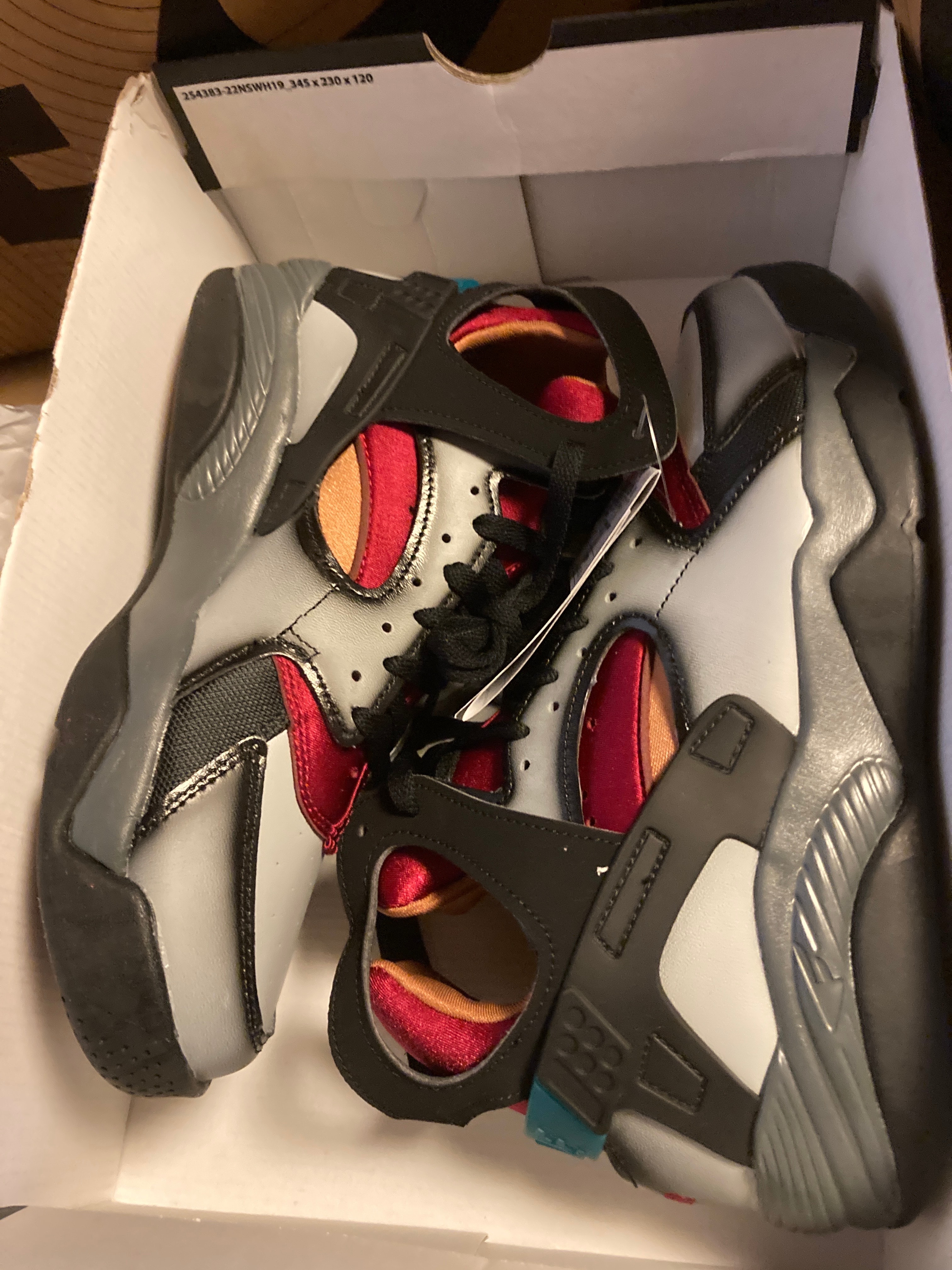 Nike Air Flight Huarache "Light Smoke Grey and Noble Red"