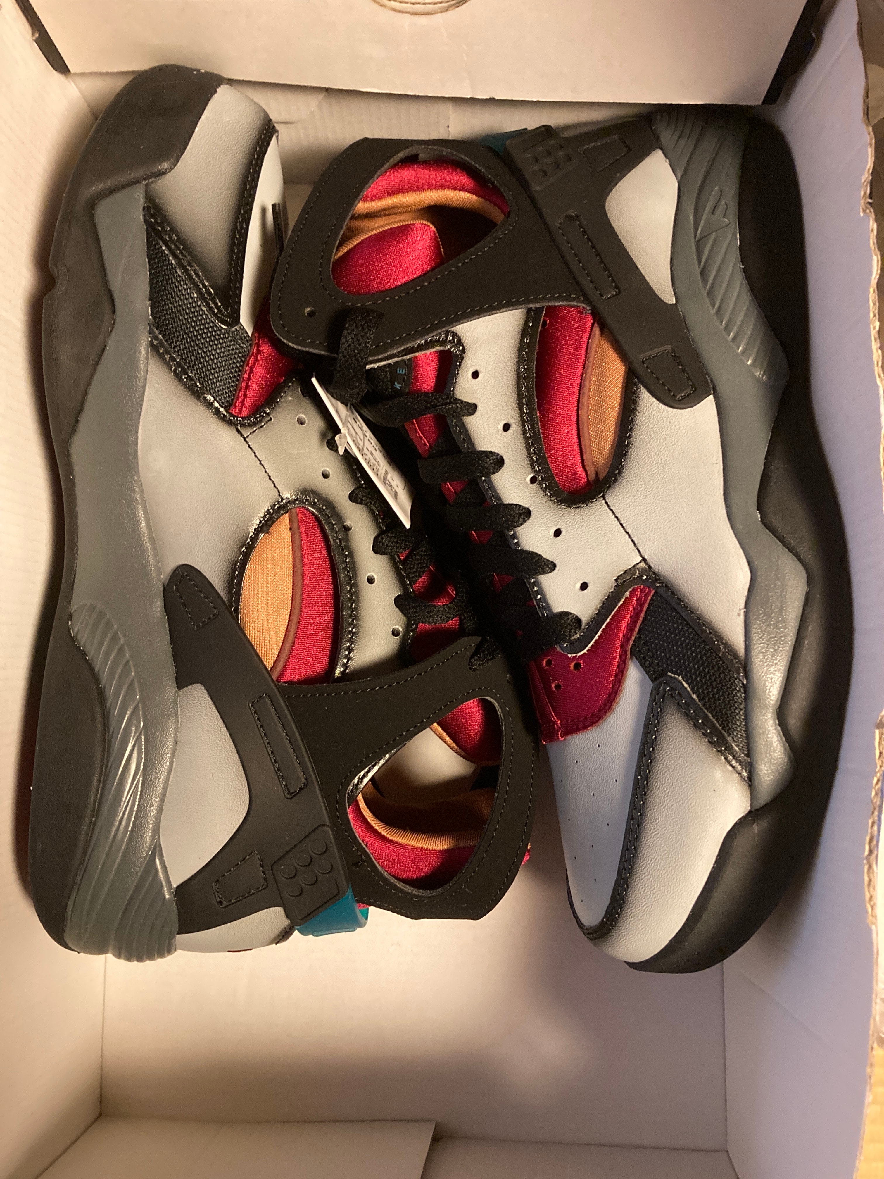 Nike Air Flight Huarache "Light Smoke Grey and Noble Red"