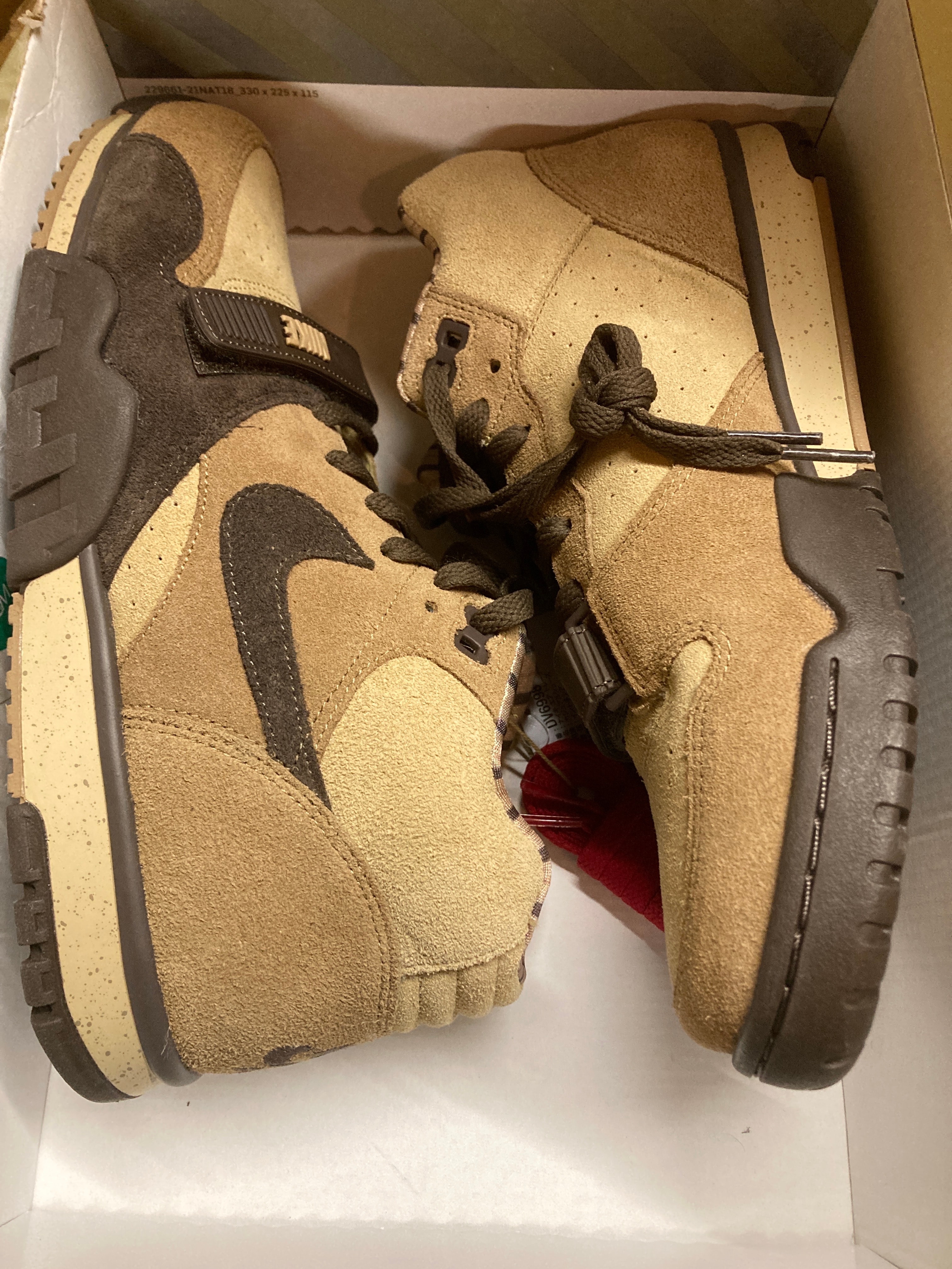 ナイキ エアトレーナー1 "しましま"