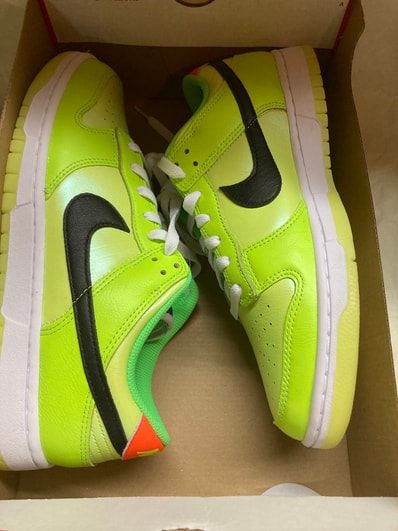 Nike Dunk Low "Volt"