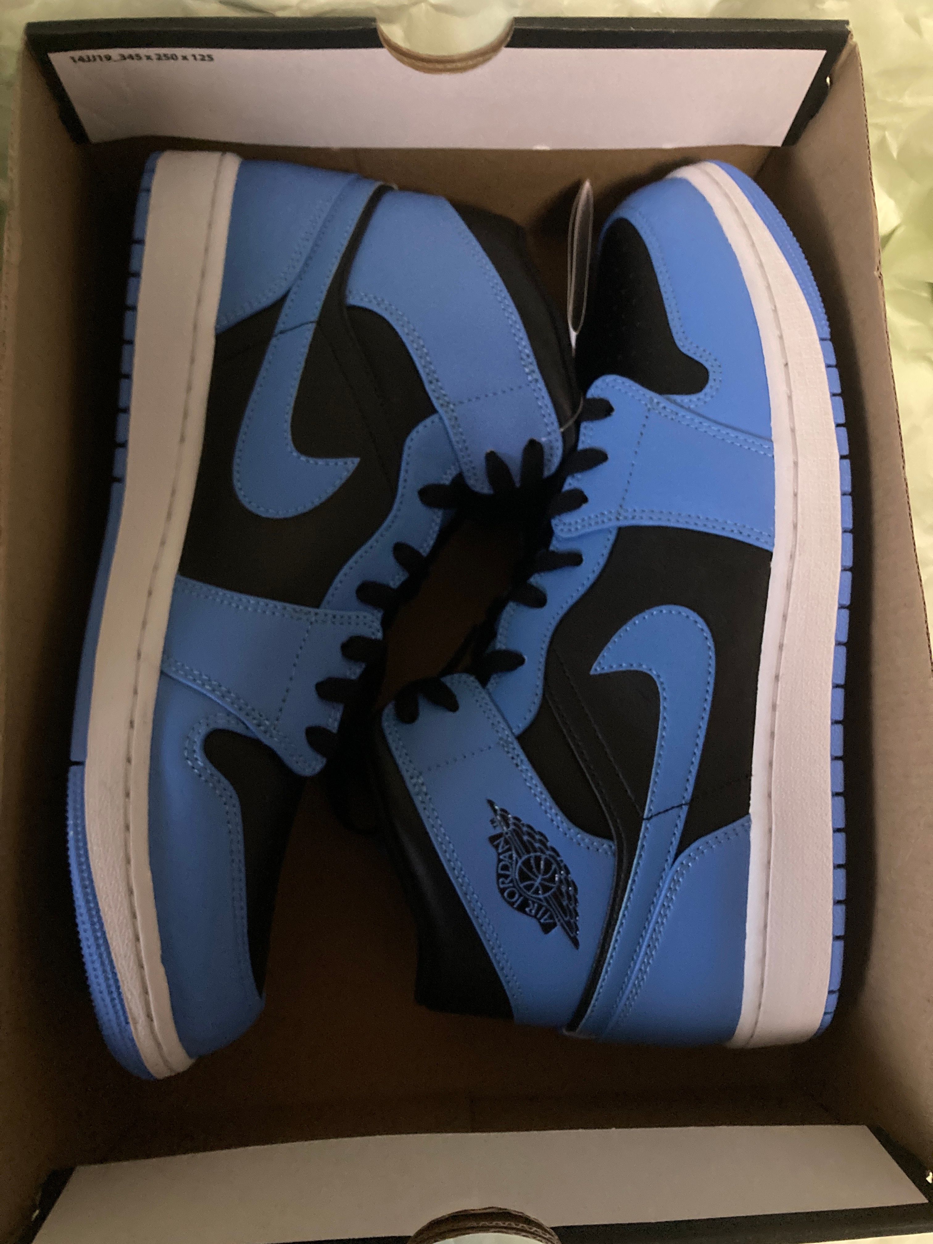 Nike Air Jordan 1 Mid "University Blue"