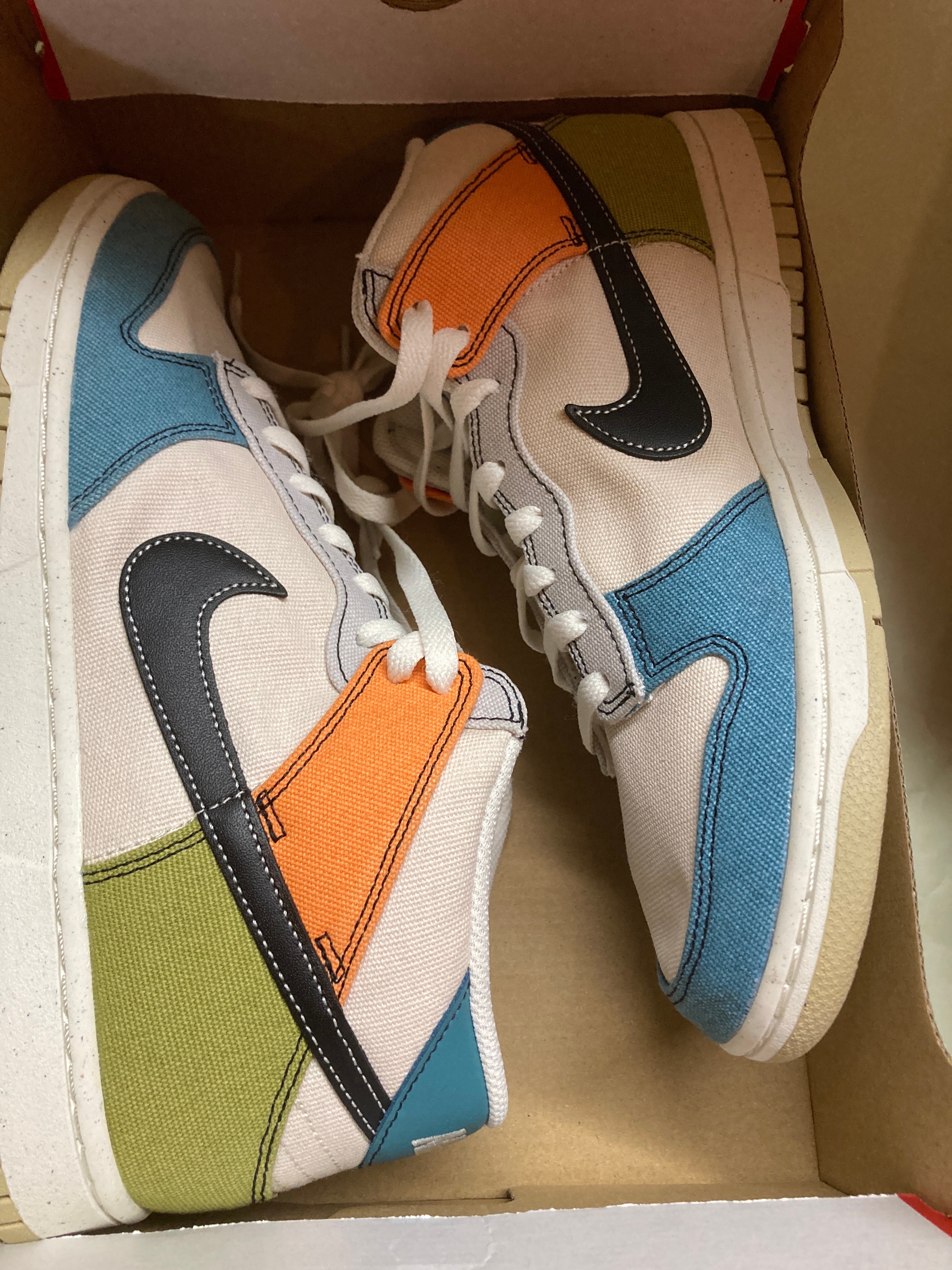 ナイキ ダンク ミッド "ペールアイボリー"