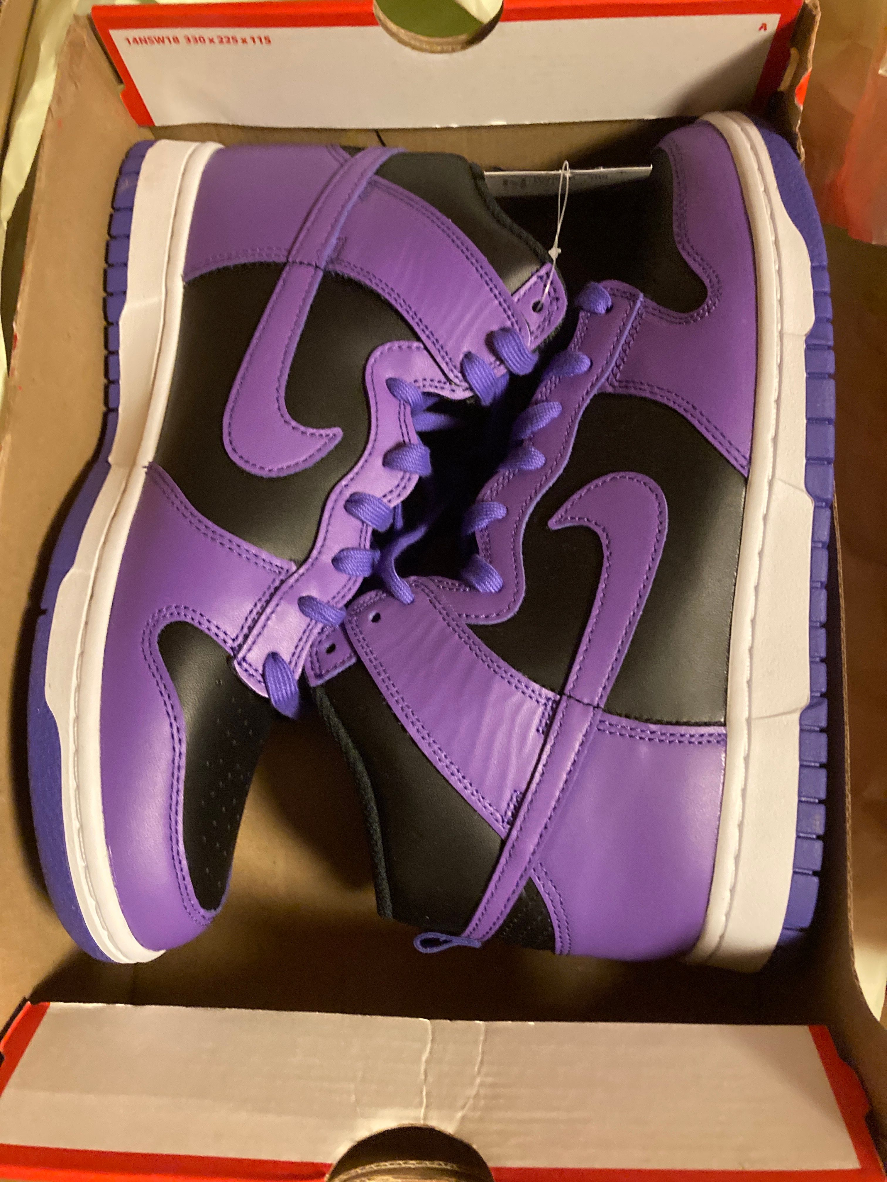 Nike Dunk High "Psychic Purple"