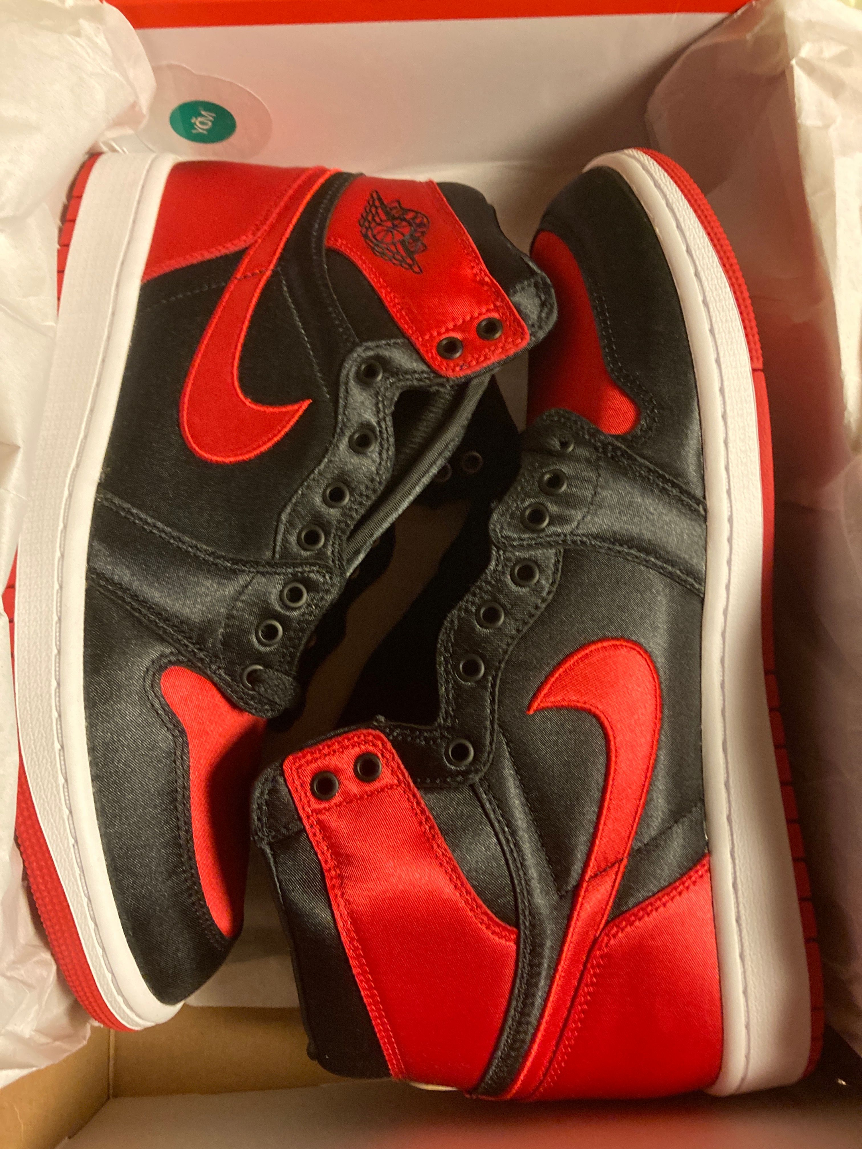 Nike Women's Air Jordan 1 Retro High OG "Satin Bred"