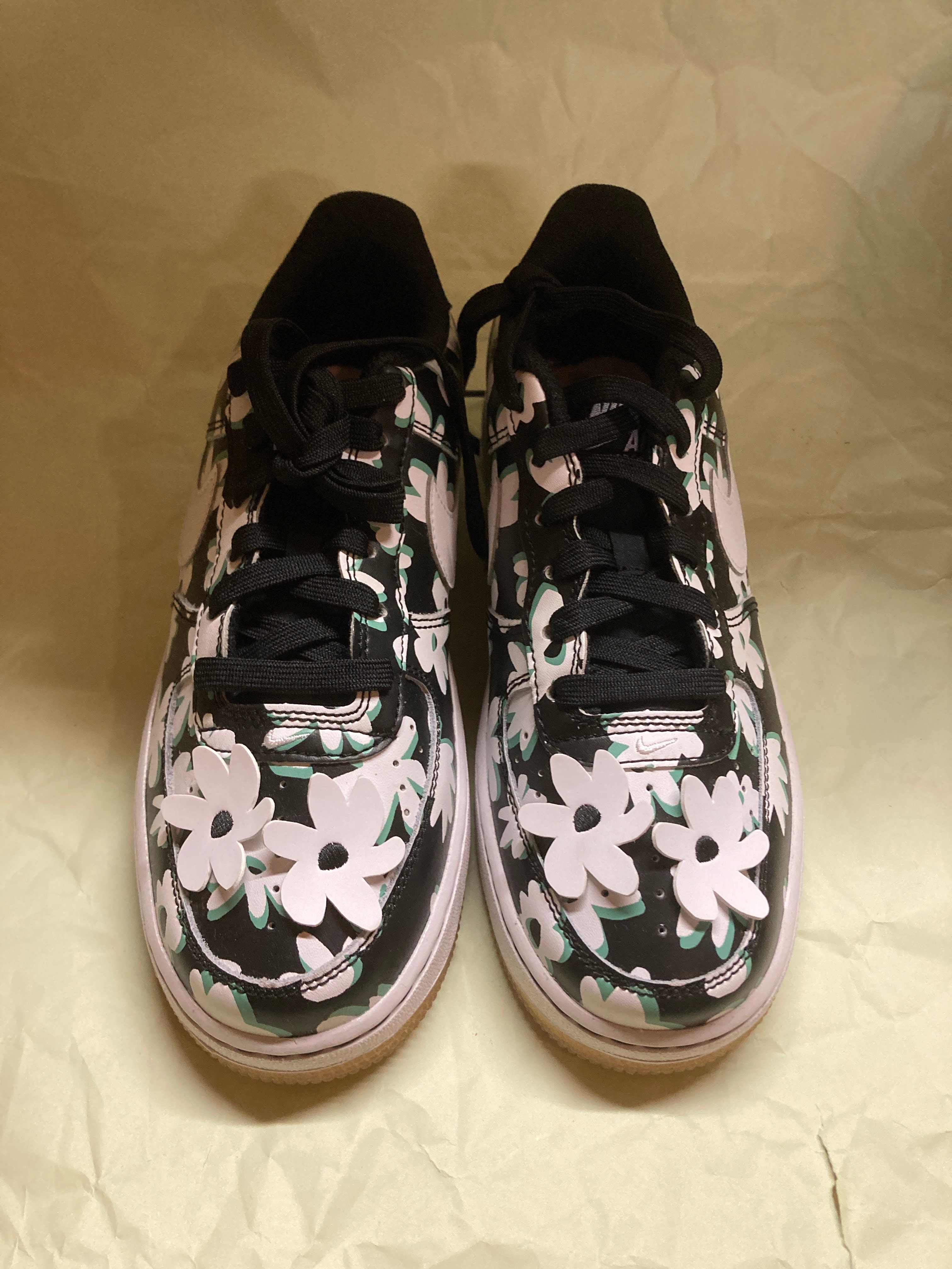 Nike GS Air Force 1 LV8 "Black/Spring Green/Gum Light Brown/White"