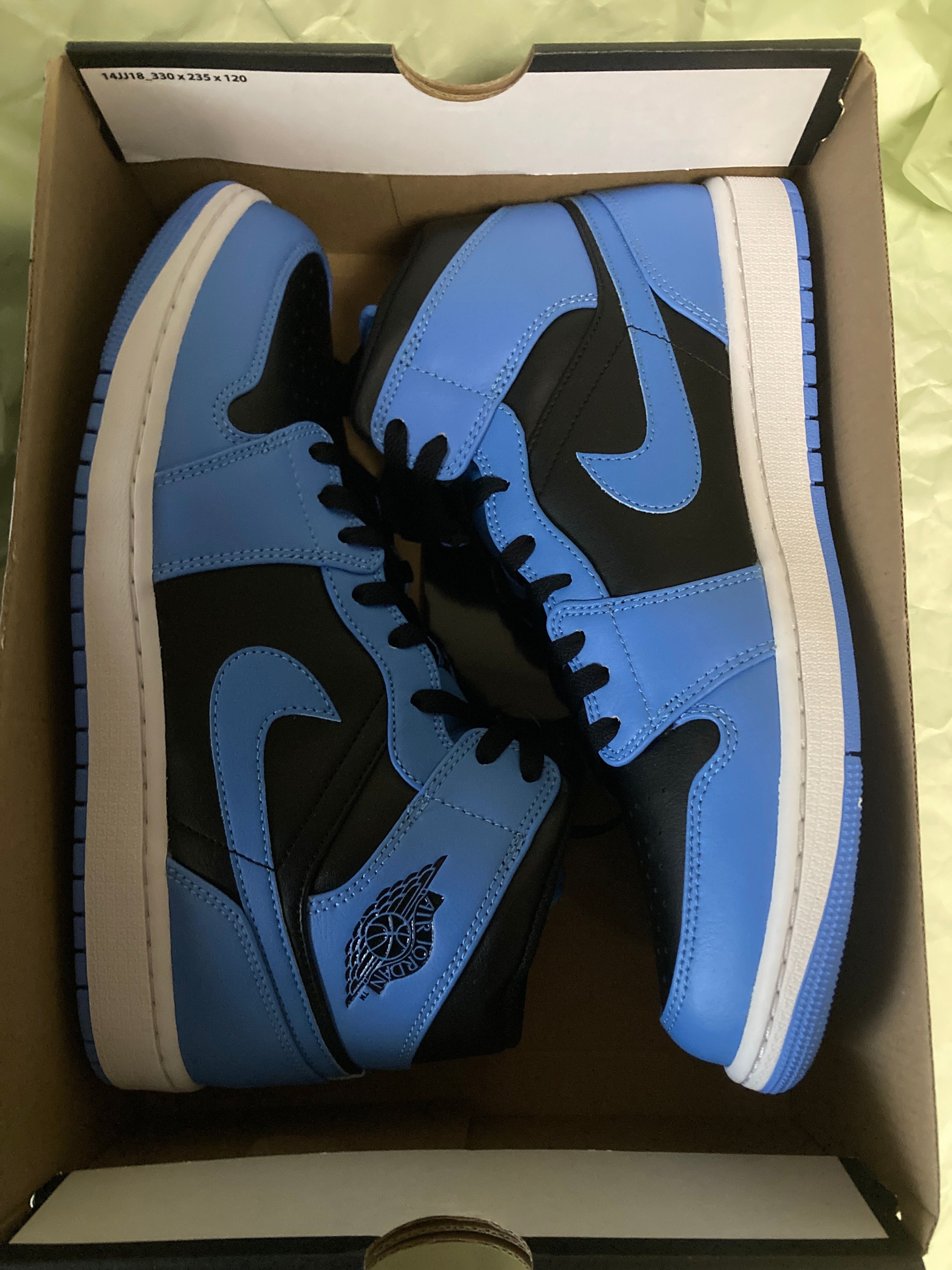 Nike Air Jordan 1 Mid "University Blue"