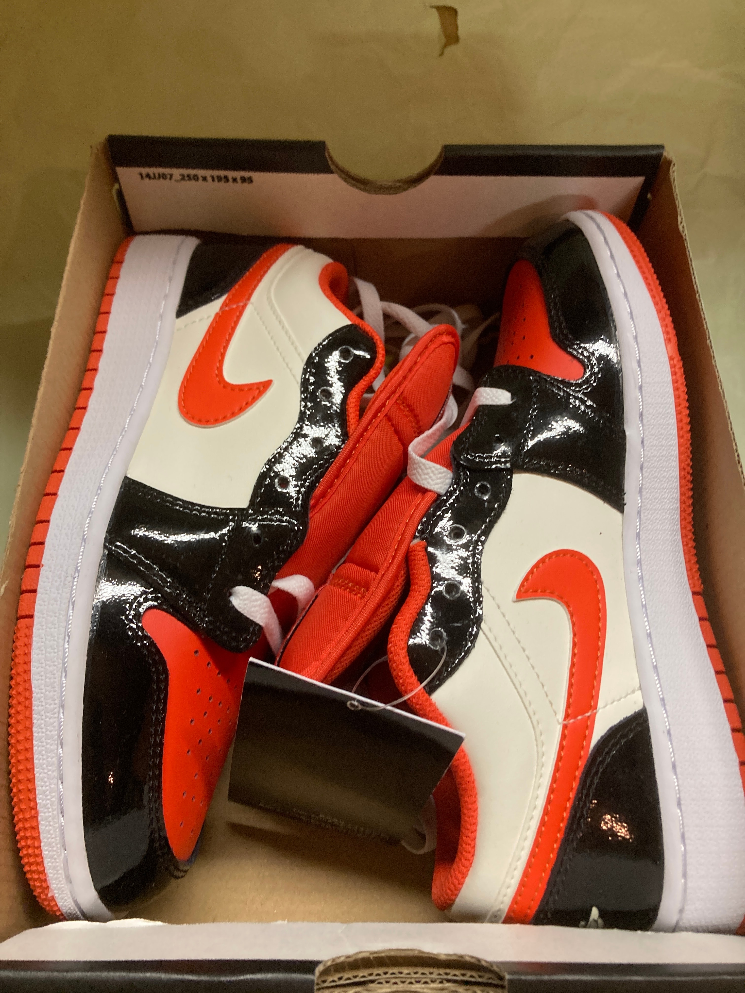 Nike GS Air Jordan 1 Low "Team Orange"