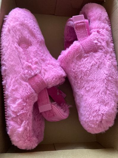 Nike Women's Nike Calm SE Mules "Playful Pink" (FZ3118-600/FZ3119-600)