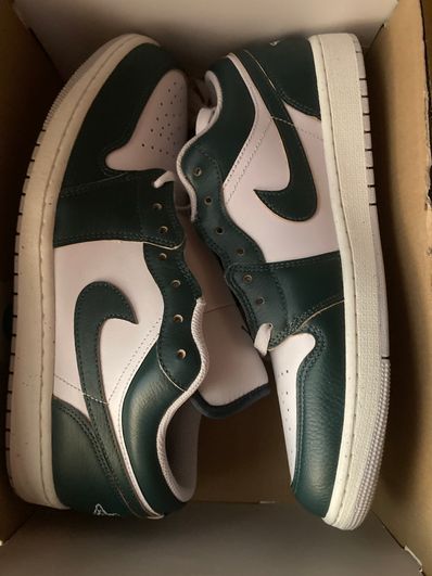 Nike Air Jordan 1 Low SE "Oxidized Green/White/Sail"