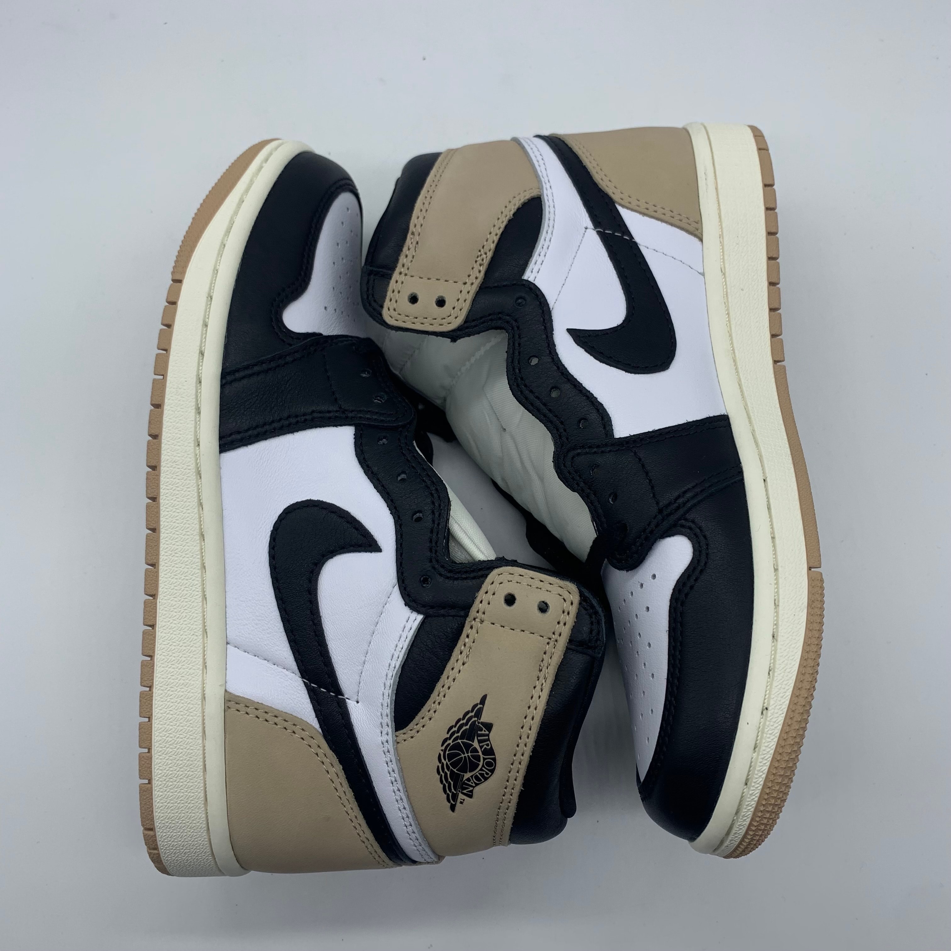 Nike Women's Air Jordan 1 Retro High OG "Latte"