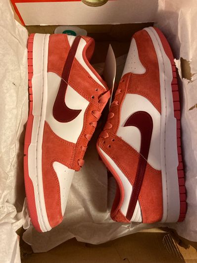 Nike Women's Dunk Low "Valentine’s Day 2024"