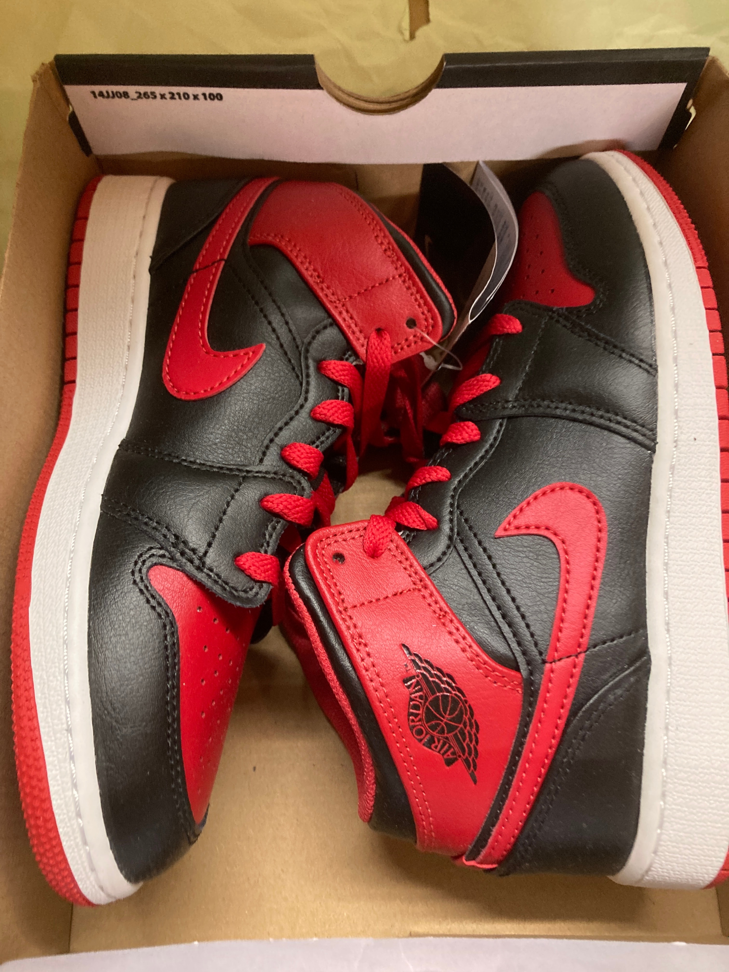 Nike GS Air Jordan 1 Mid "Bred Toe"