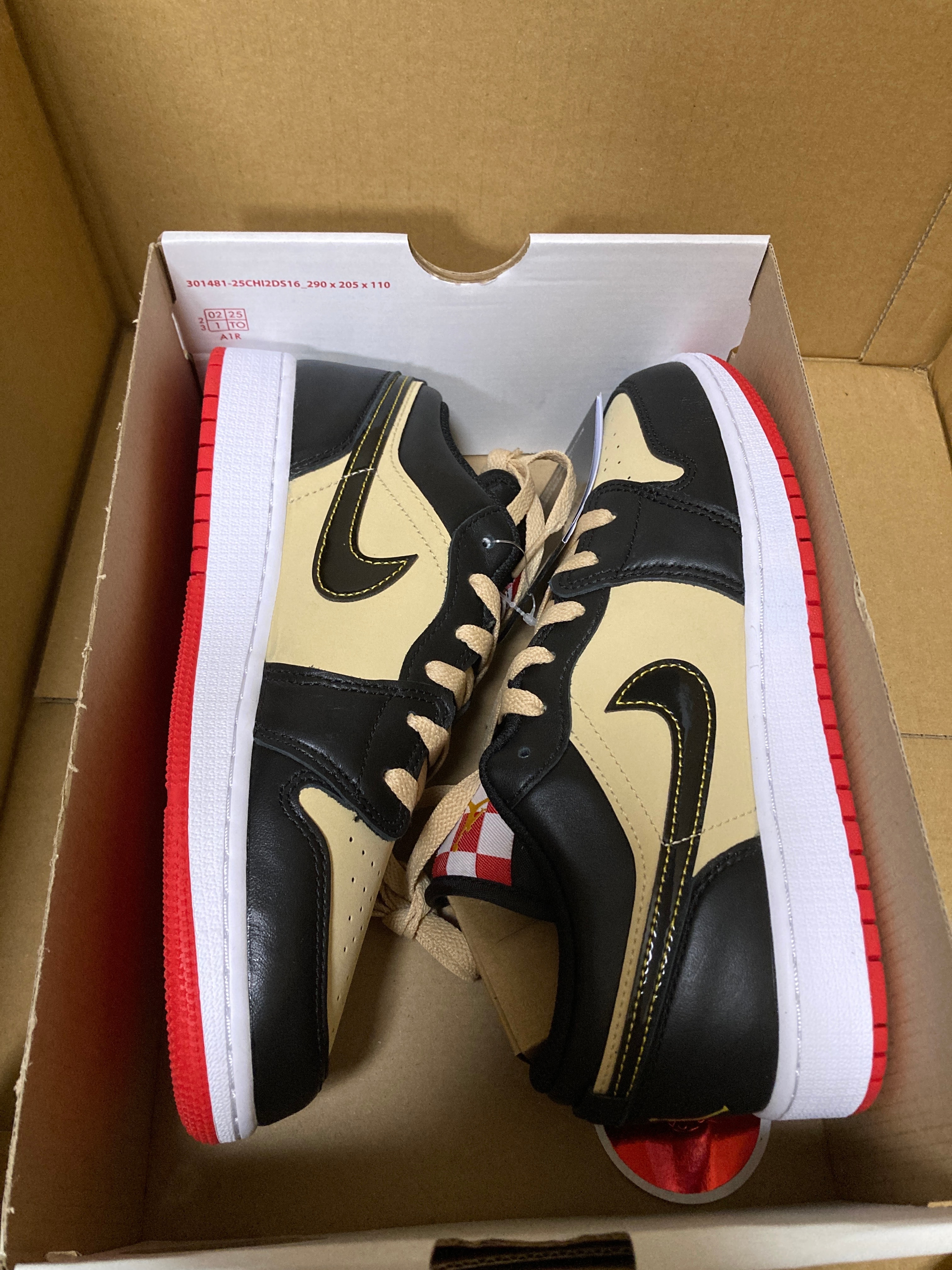 Nike GS Air Jordan 1 Low "Pizza"