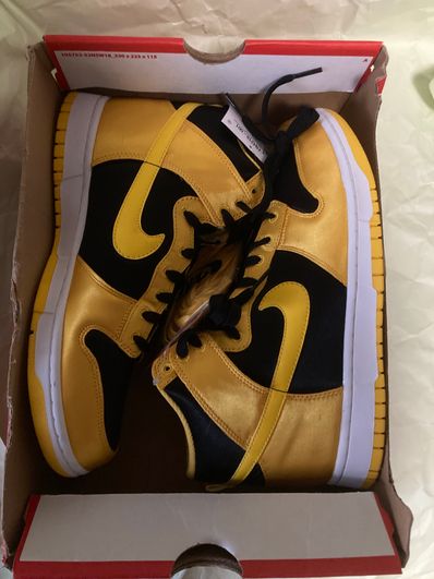 Nike Women's Dunk High "Satin Goldenrod"