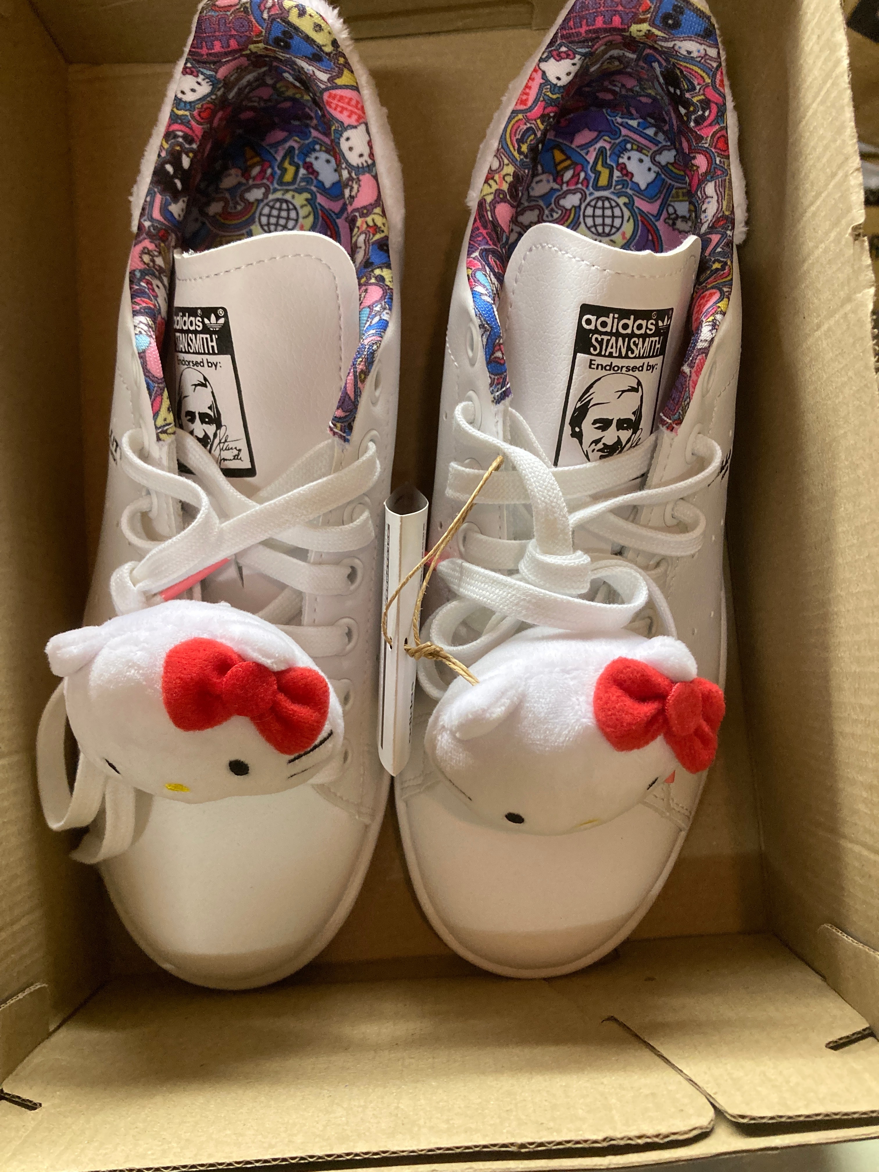 Hello Kitty × adidas Women's Stan Smith "White"