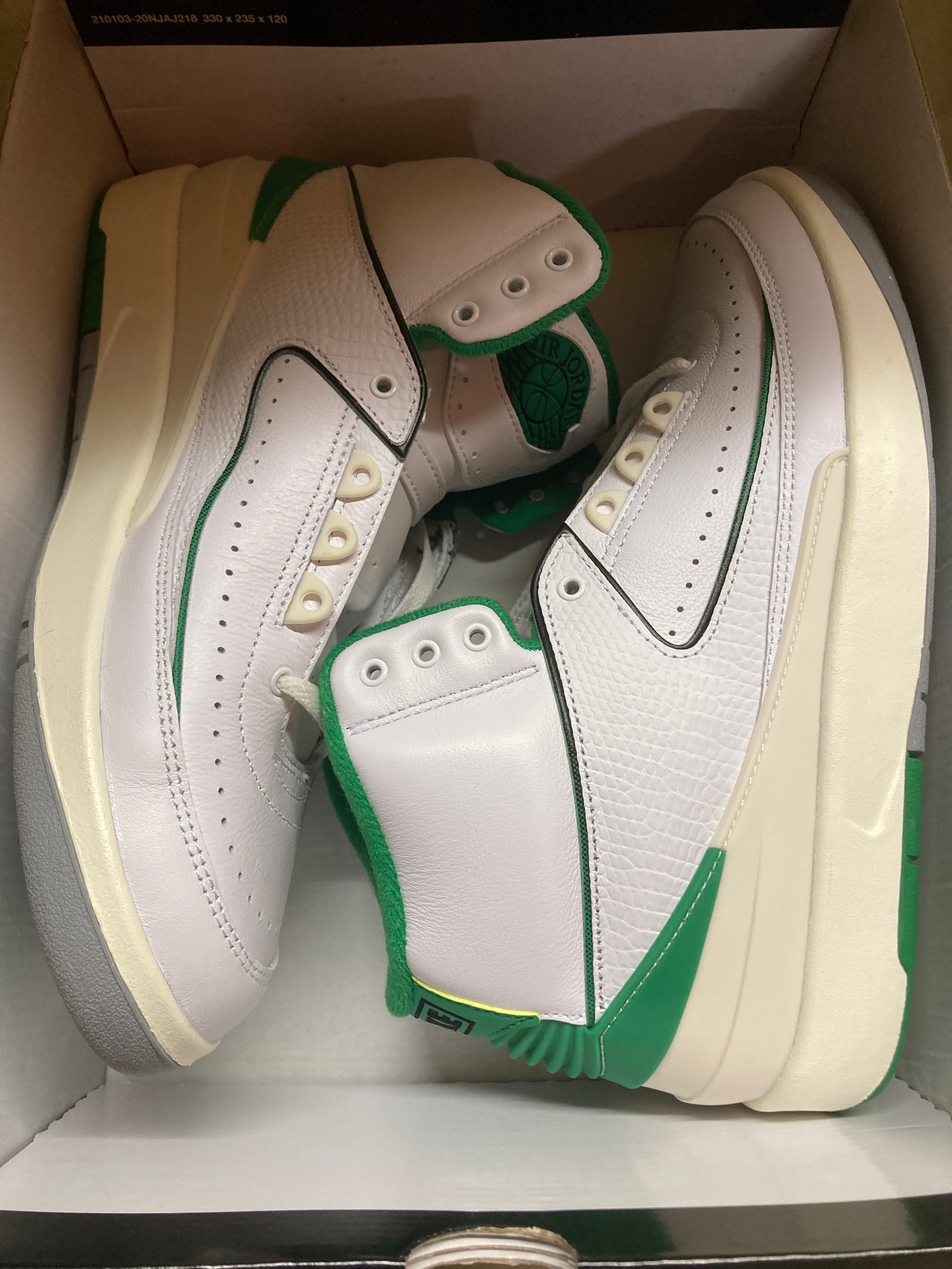 Nike Air Jordan 2 Retro "Lucky Green"
