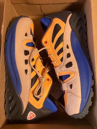 Nike ACG Air Exploraid "Sesame and Laser Orange"