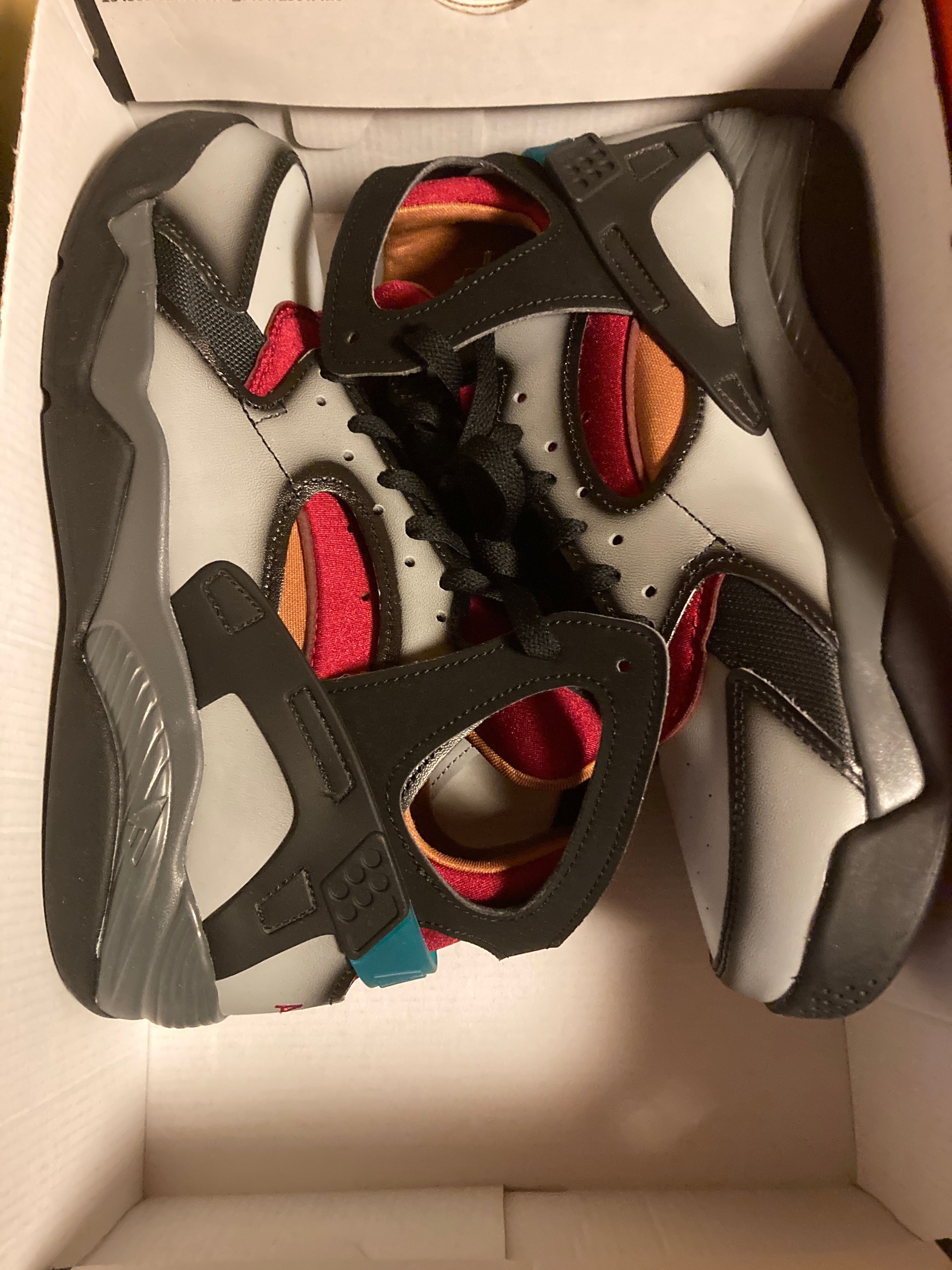 Nike Air Flight Huarache "Light Smoke Grey and Noble Red"