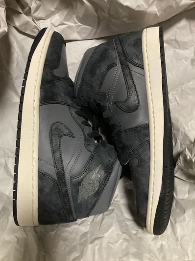Nike Women's Air Jordan 1 Mid SE "Smoke Grey"