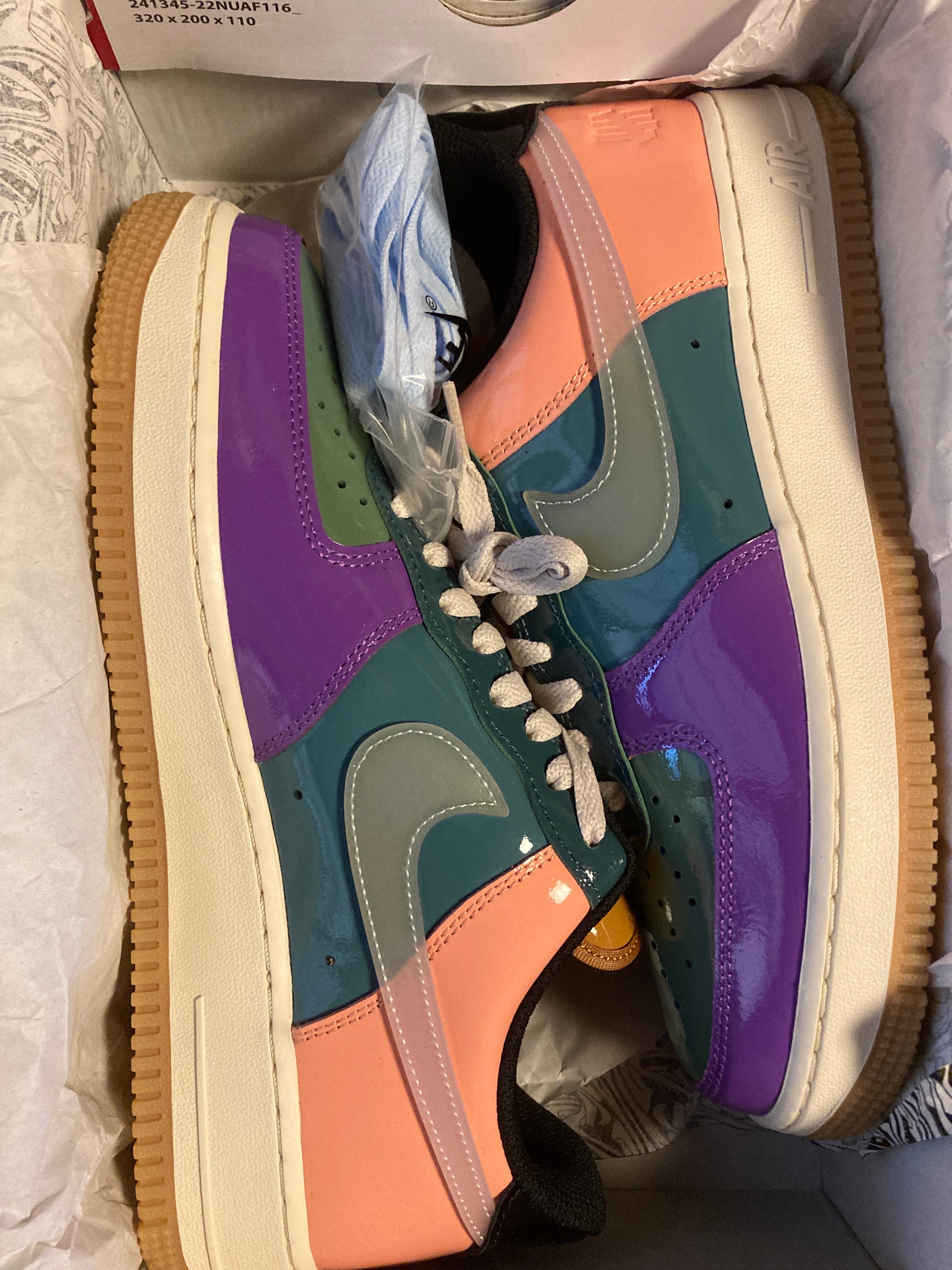 UNDEFEATED × Nike Air Force 1 Low SP "Wild Berry"