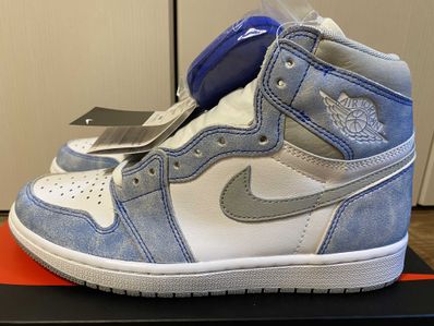 Nike Air Jordan 1 High OG "Hyper Royal"