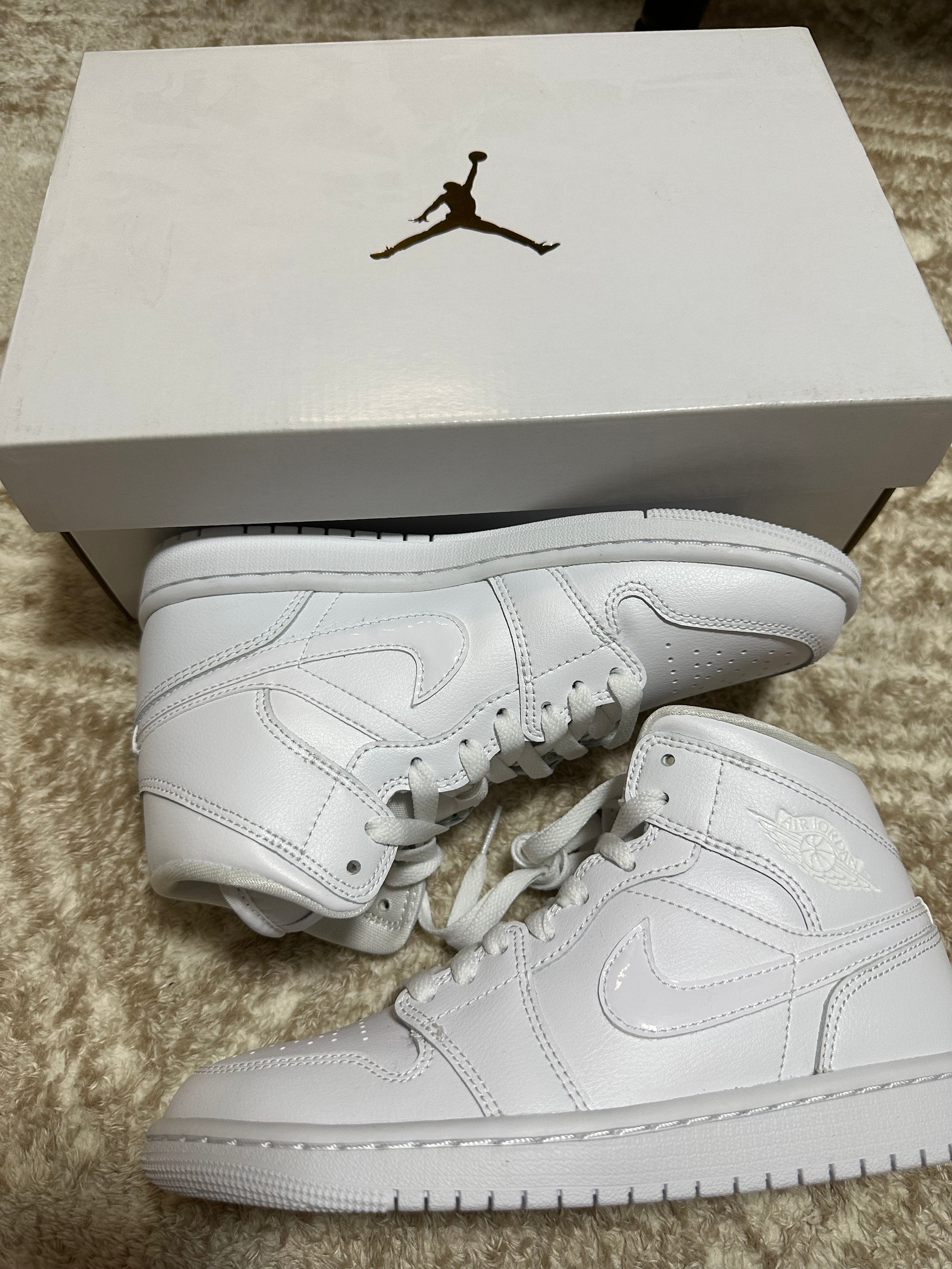 Nike Women's Air Jordan 1 Mid "Triple White"